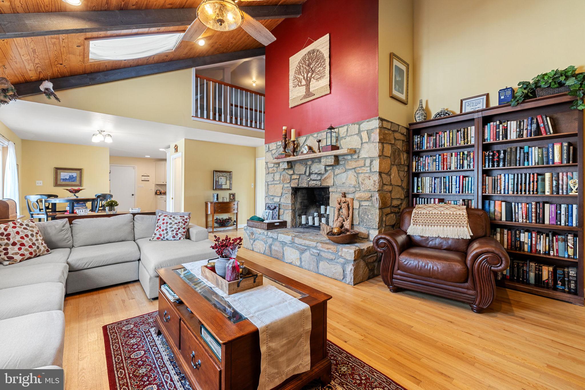 ENGLISH CHASE - Residential