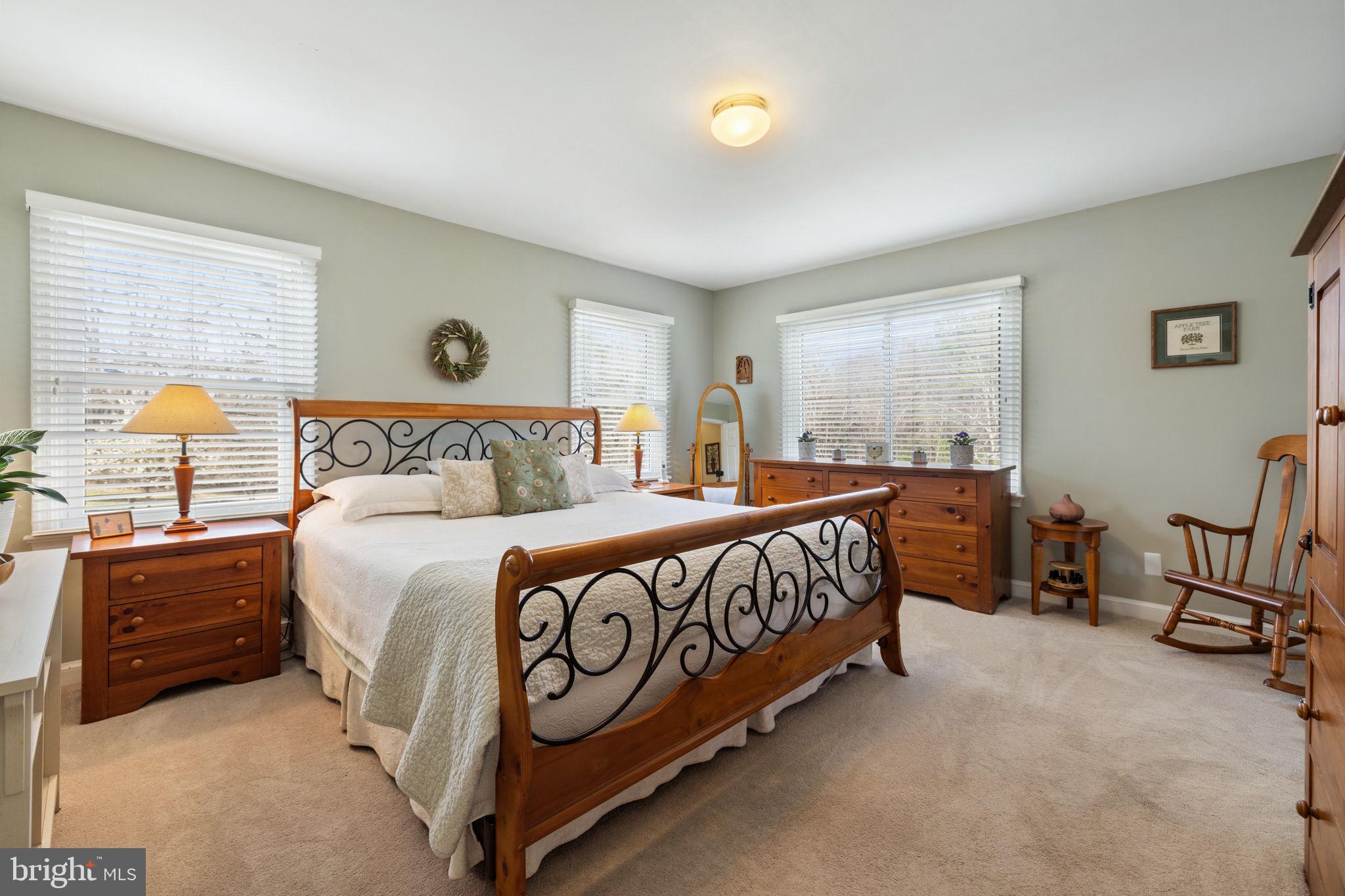 ENGLISH CHASE - Residential