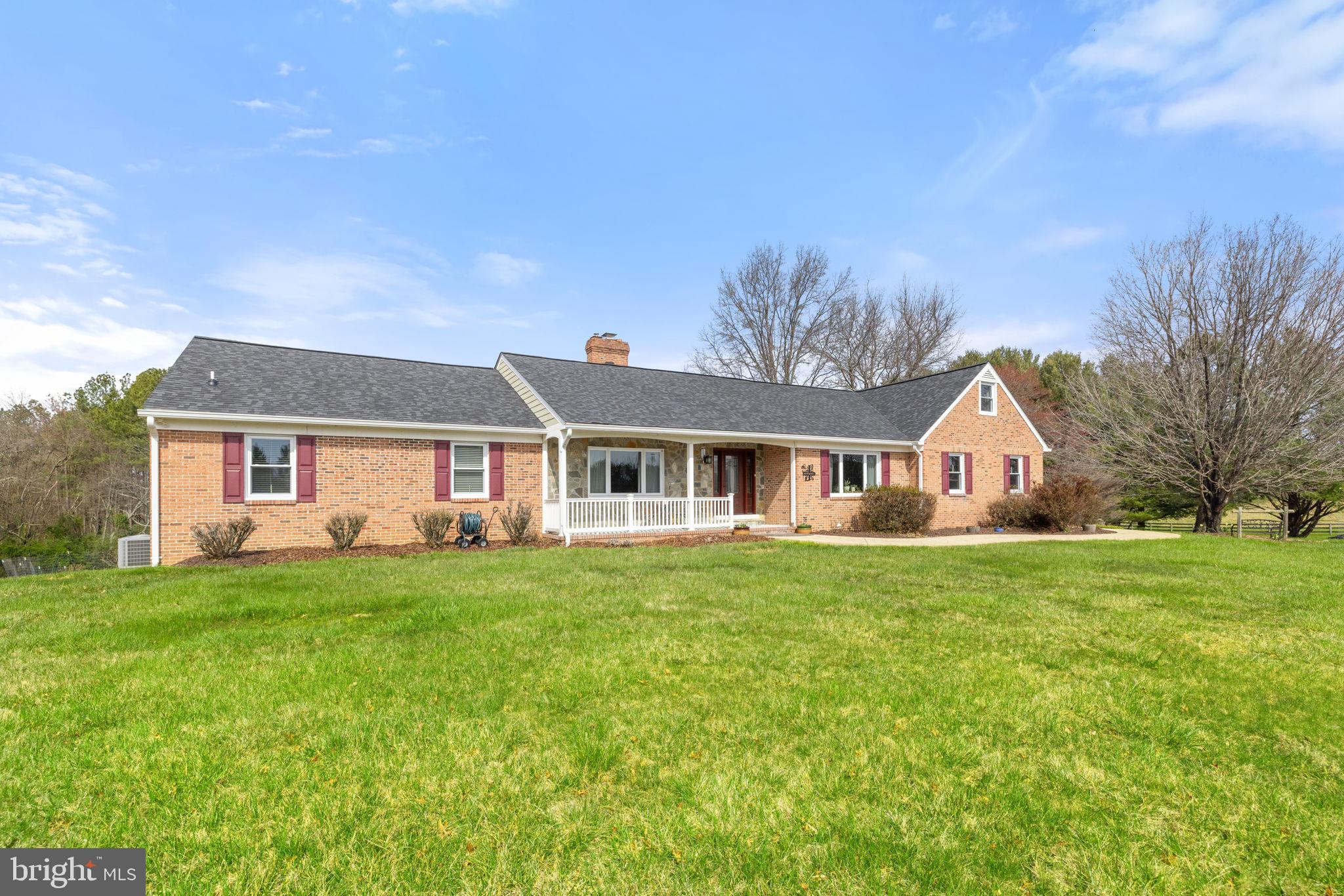 ENGLISH CHASE - Residential