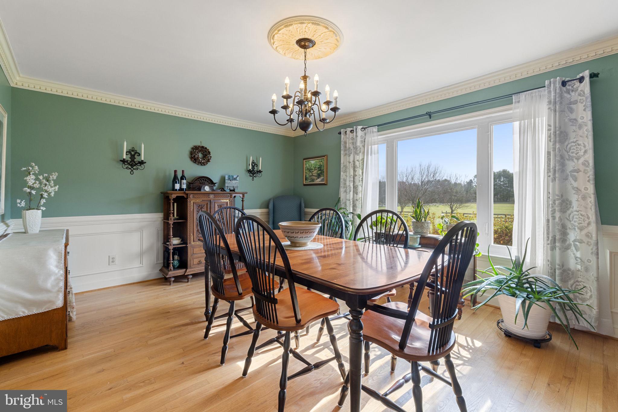 ENGLISH CHASE - Residential