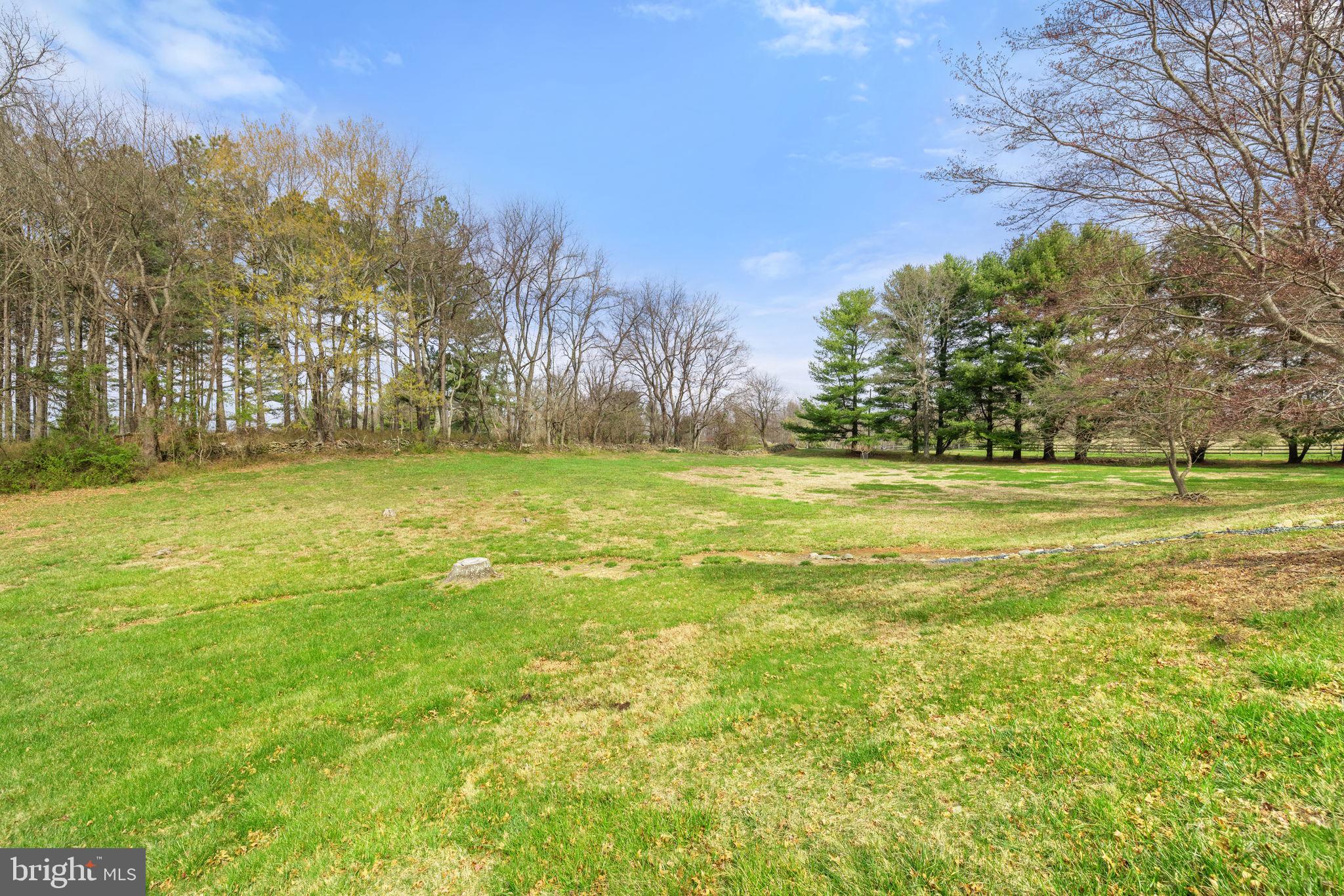 ENGLISH CHASE - Residential