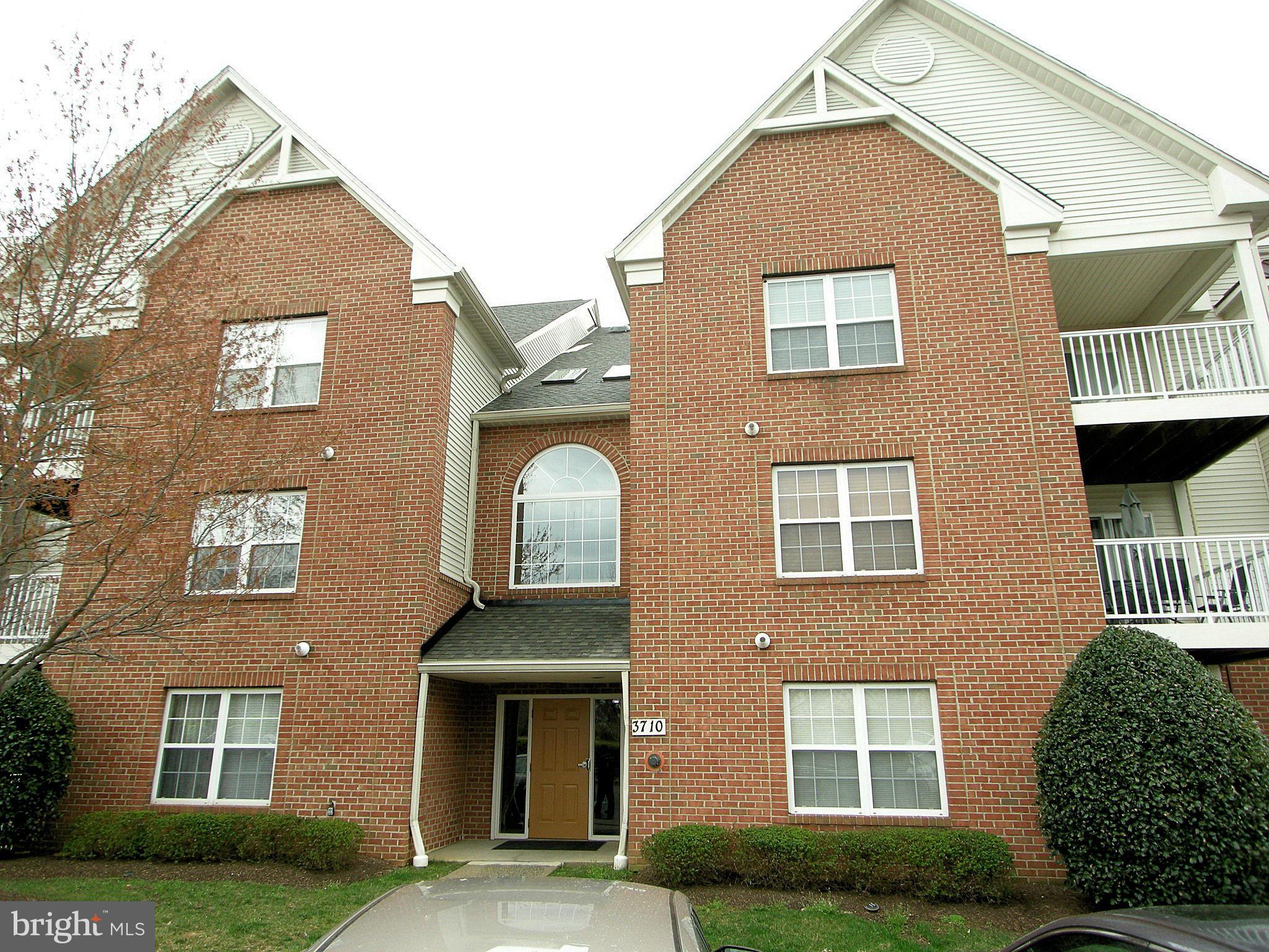 Meticulously maintained, Ground level' 2 bedroom 2 bath condo is move in ready! Conveniently located minutes from Rt 50 & 301. It's walking distance to Bowie Town Center and features an open layout, gas fireplace, new flooring in master bathroom, fresh paint and much more!