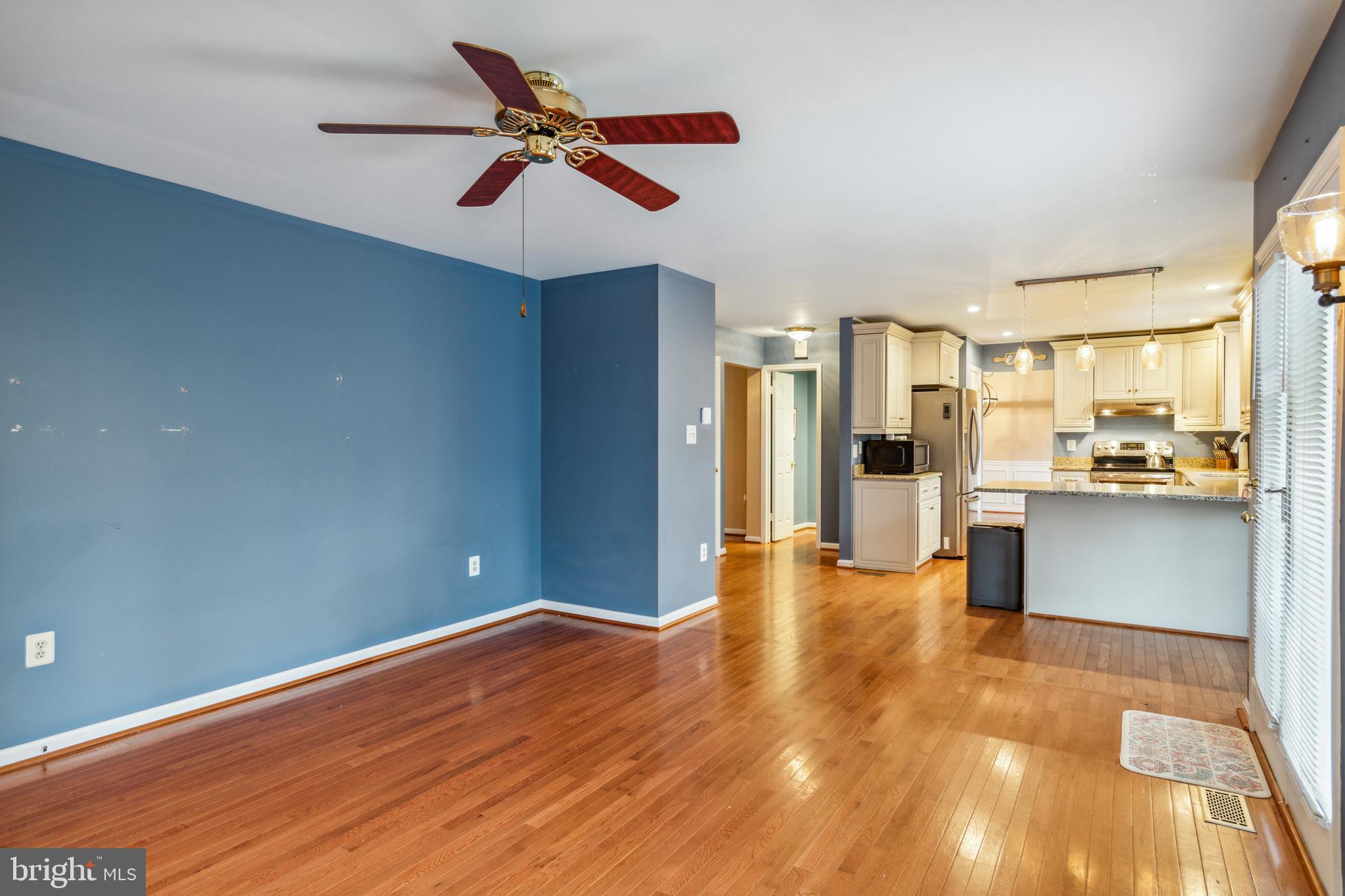 LEE MANOR - Residential Lease