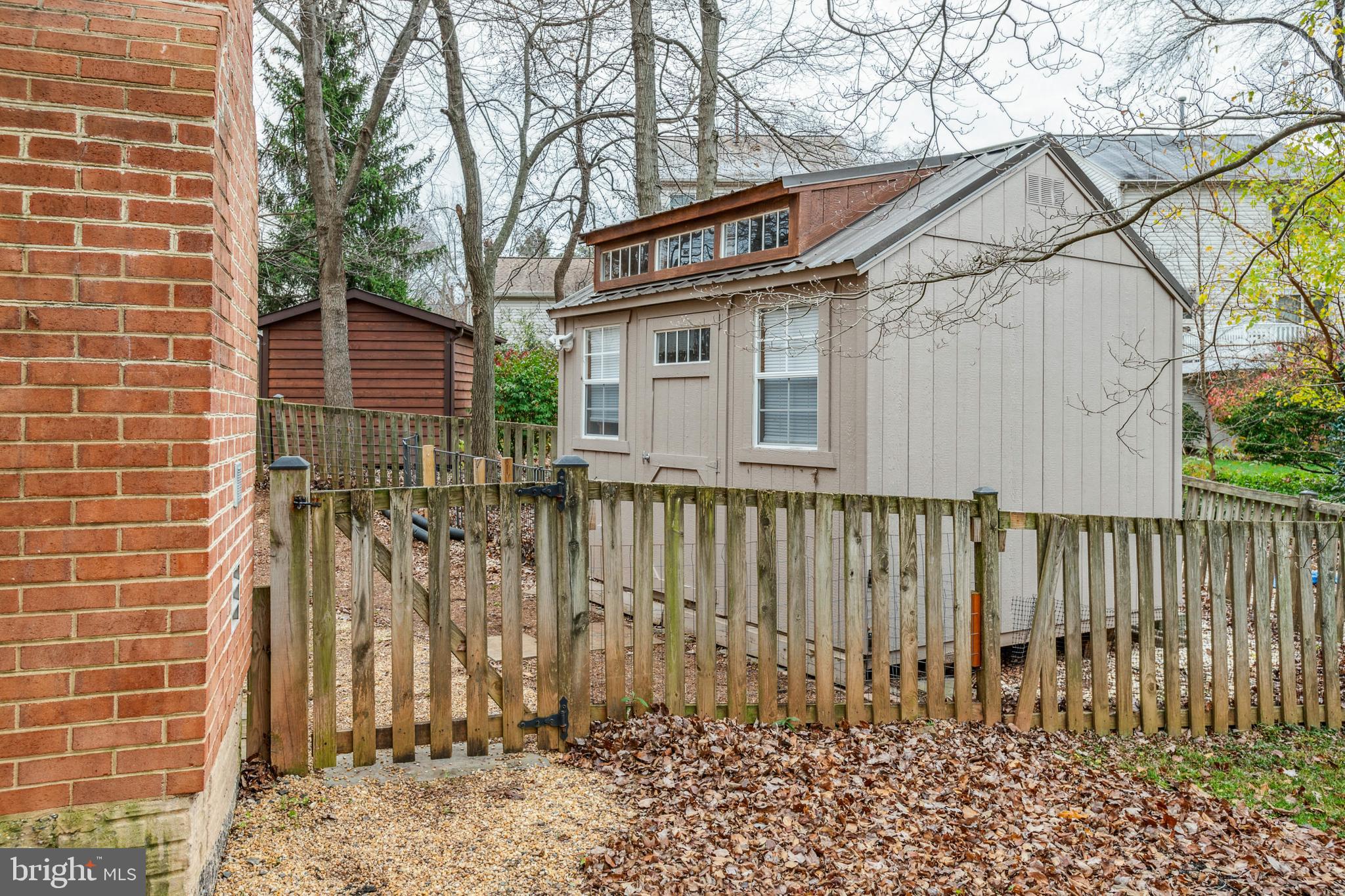 LEE MANOR - Residential Lease