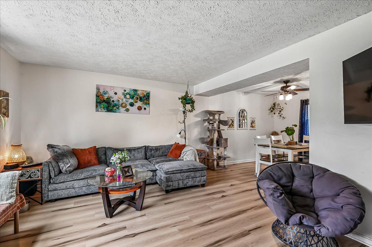 2894 DUNGATE COURT