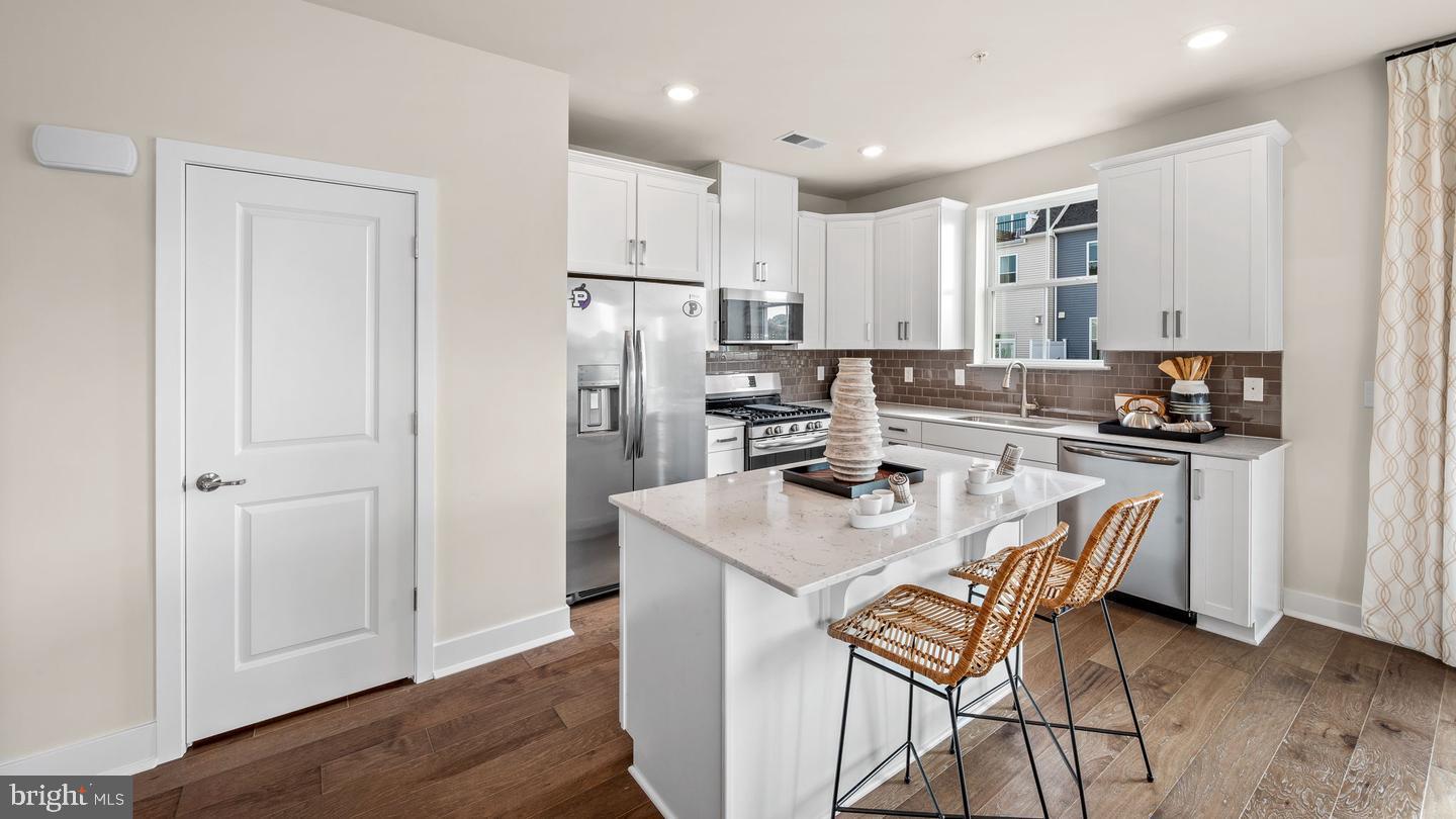 923 ANVIL COURT
