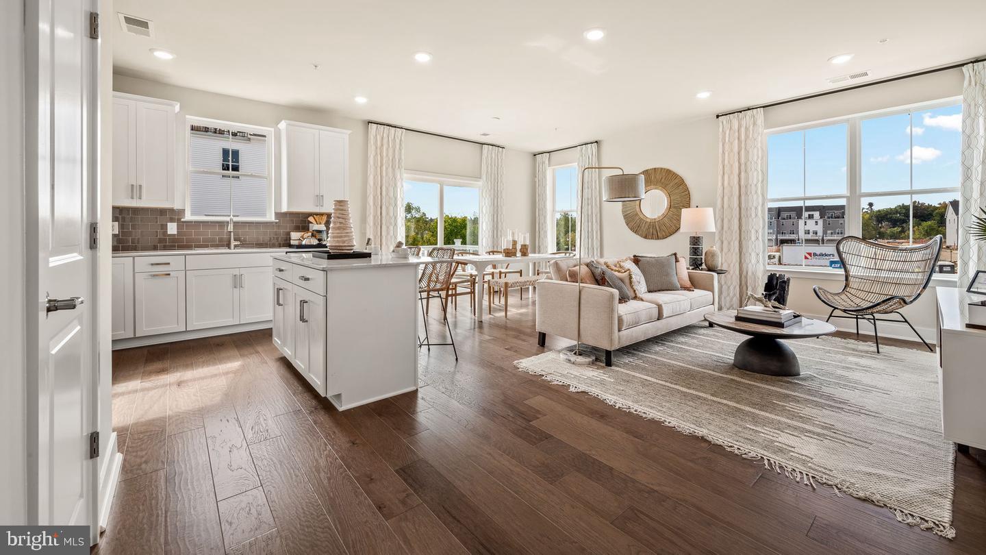 923 ANVIL COURT