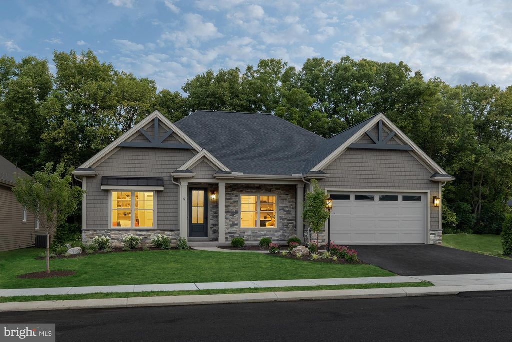 Photo of 9 Jackson Court, MECHANICSBURG, PA 17050 (MLS # PACB2042450)