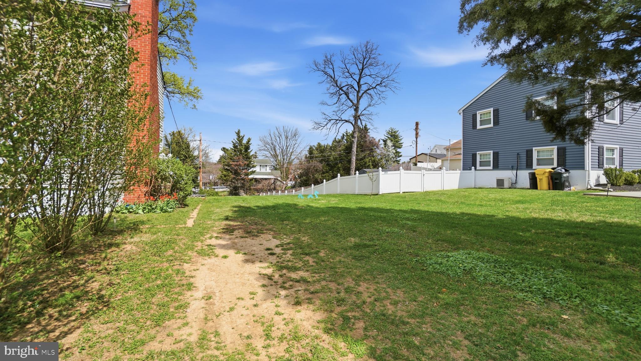 HILLSIDE ACRES - Residential