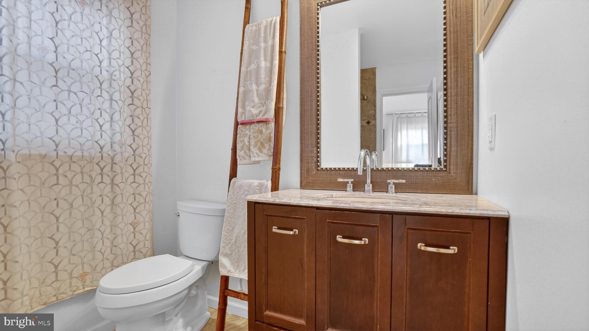 HILLSIDE ACRES - Residential