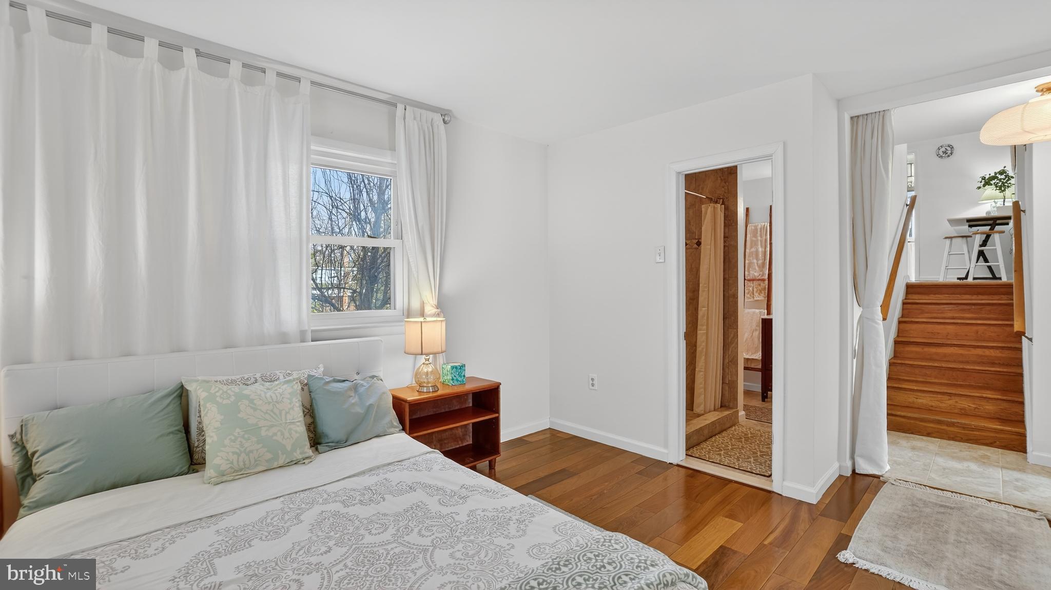 HILLSIDE ACRES - Residential