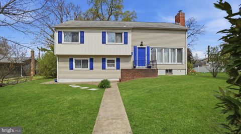 Homes For Sale - 206 Mountain Road<br/> LINTHICUM HEIGHTS, MD 21090