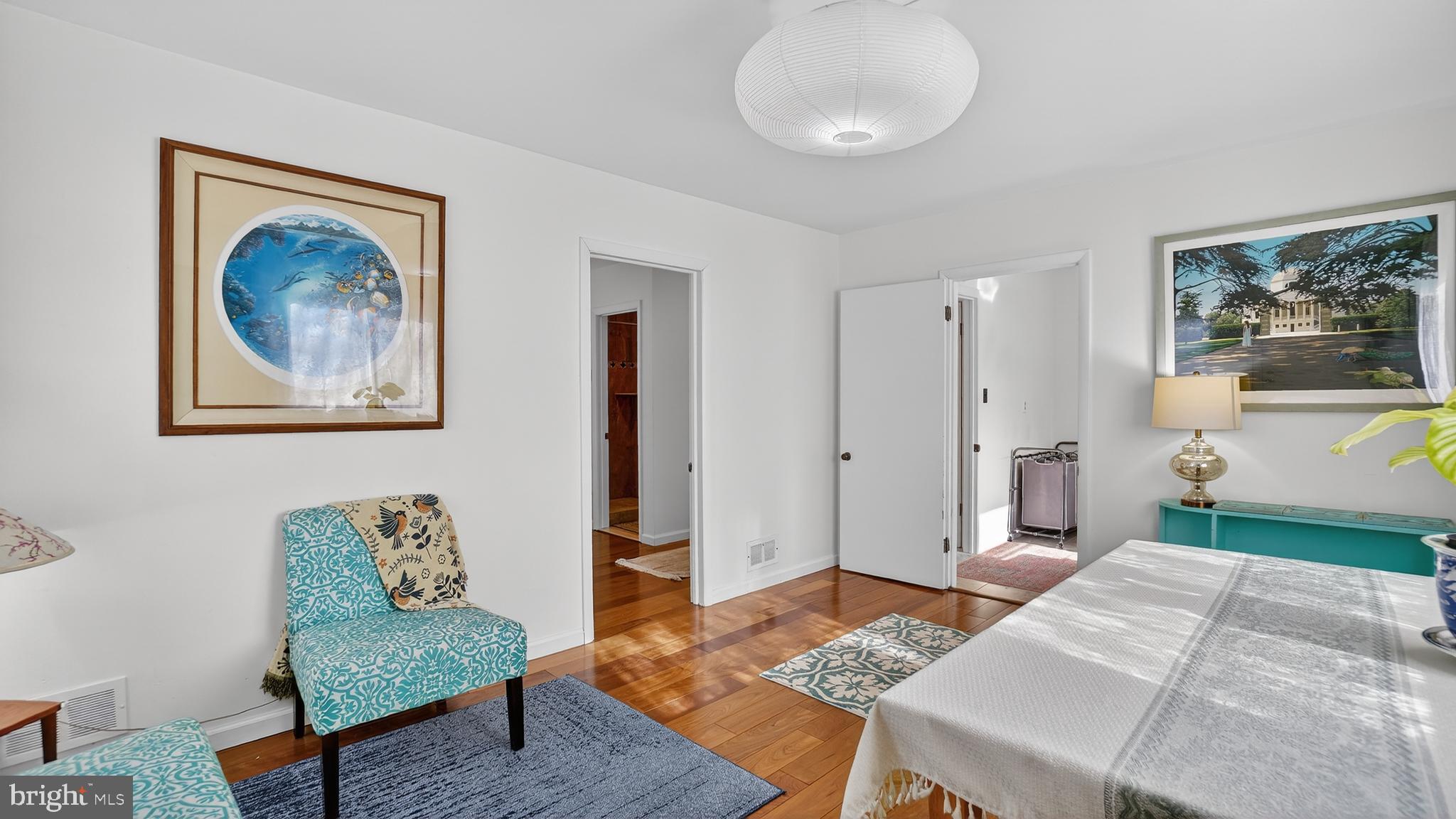 HILLSIDE ACRES - Residential