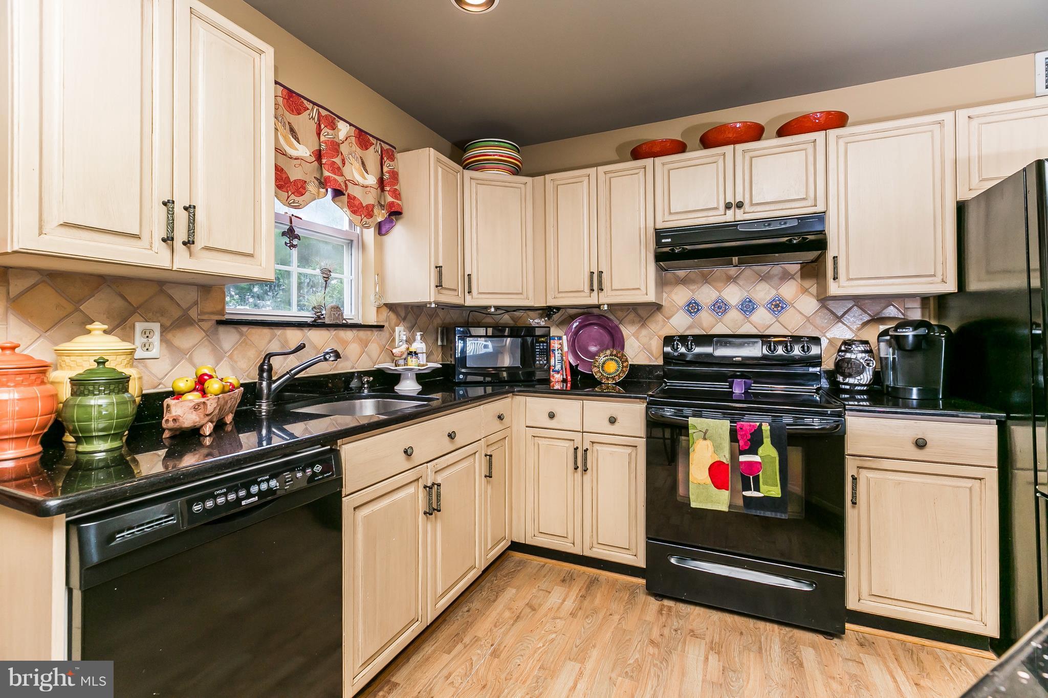 CROFTON VILLAGE - Residential