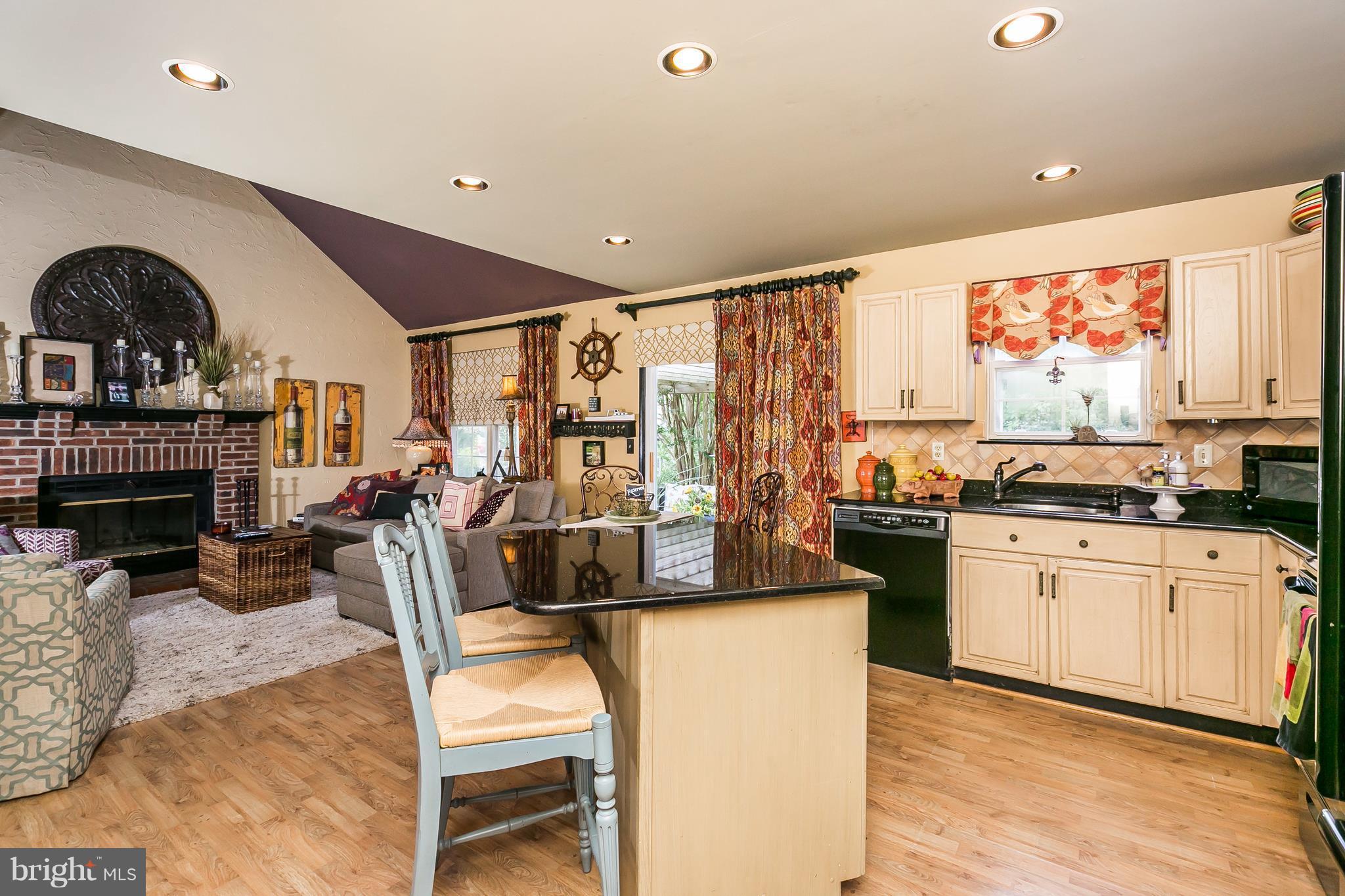 CROFTON VILLAGE - Residential