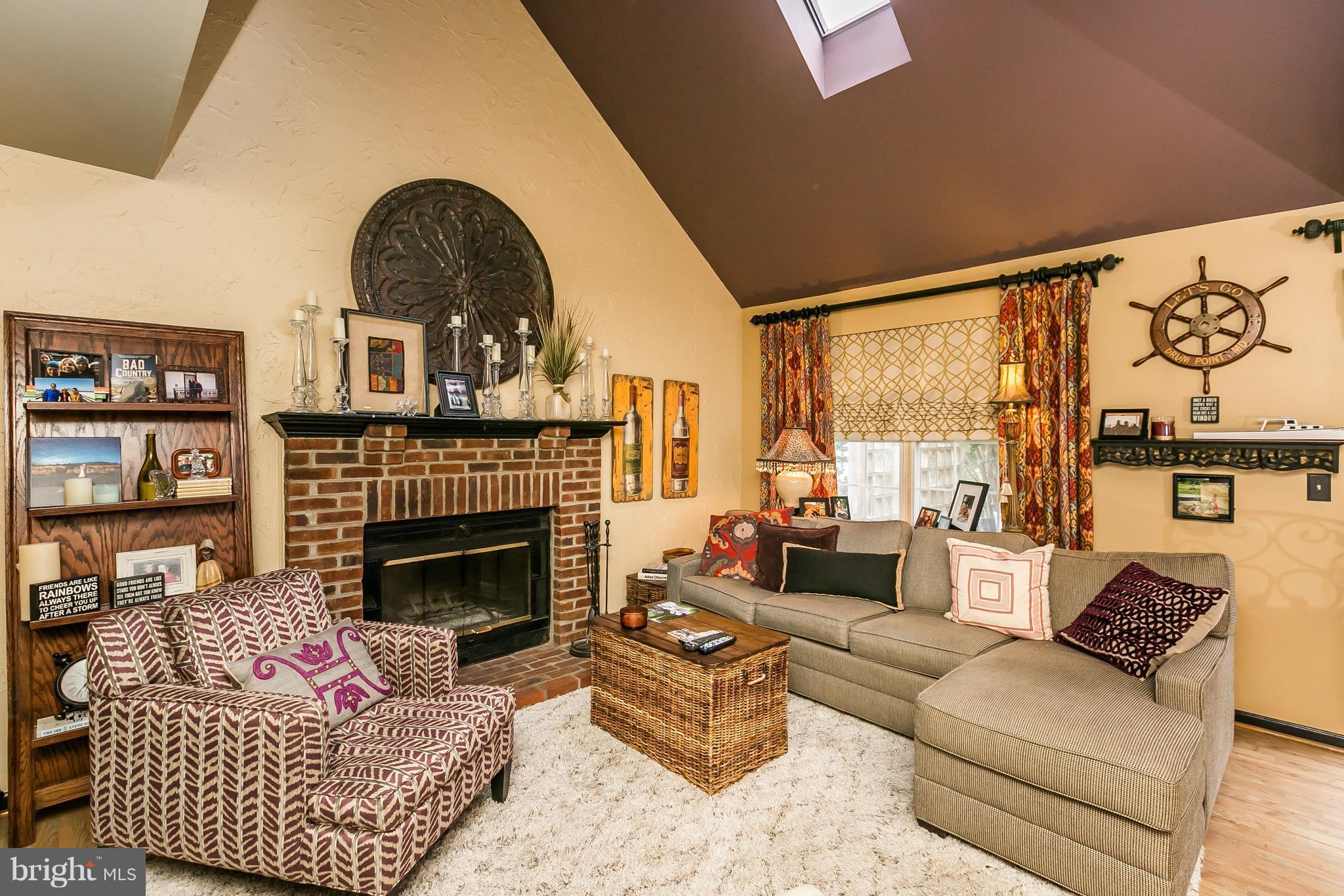 CROFTON VILLAGE - Residential