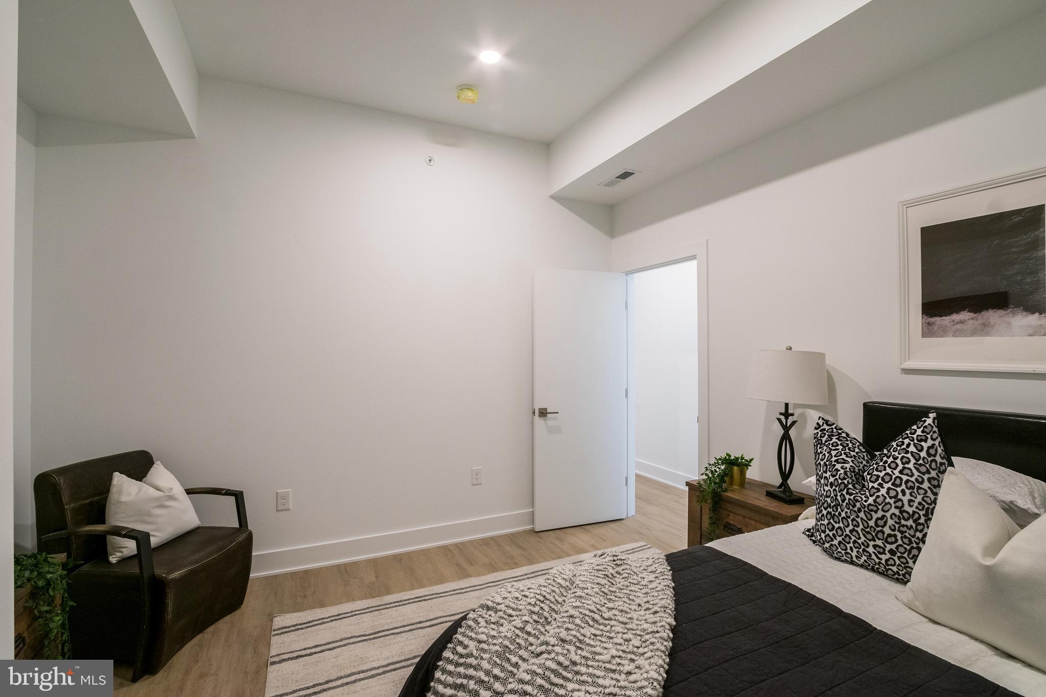 GRADUATE HOSPITAL - Residential Lease