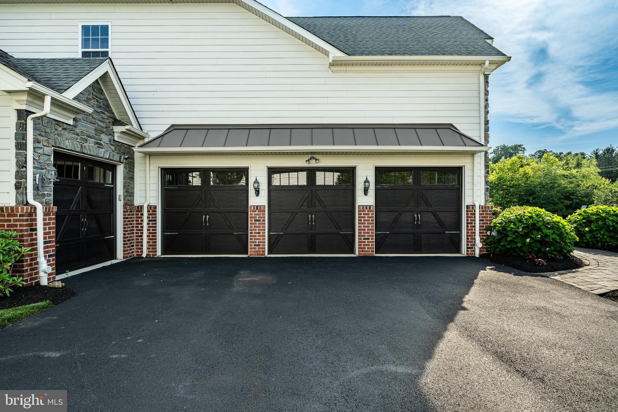 102 ODYSSEY DRIVE
