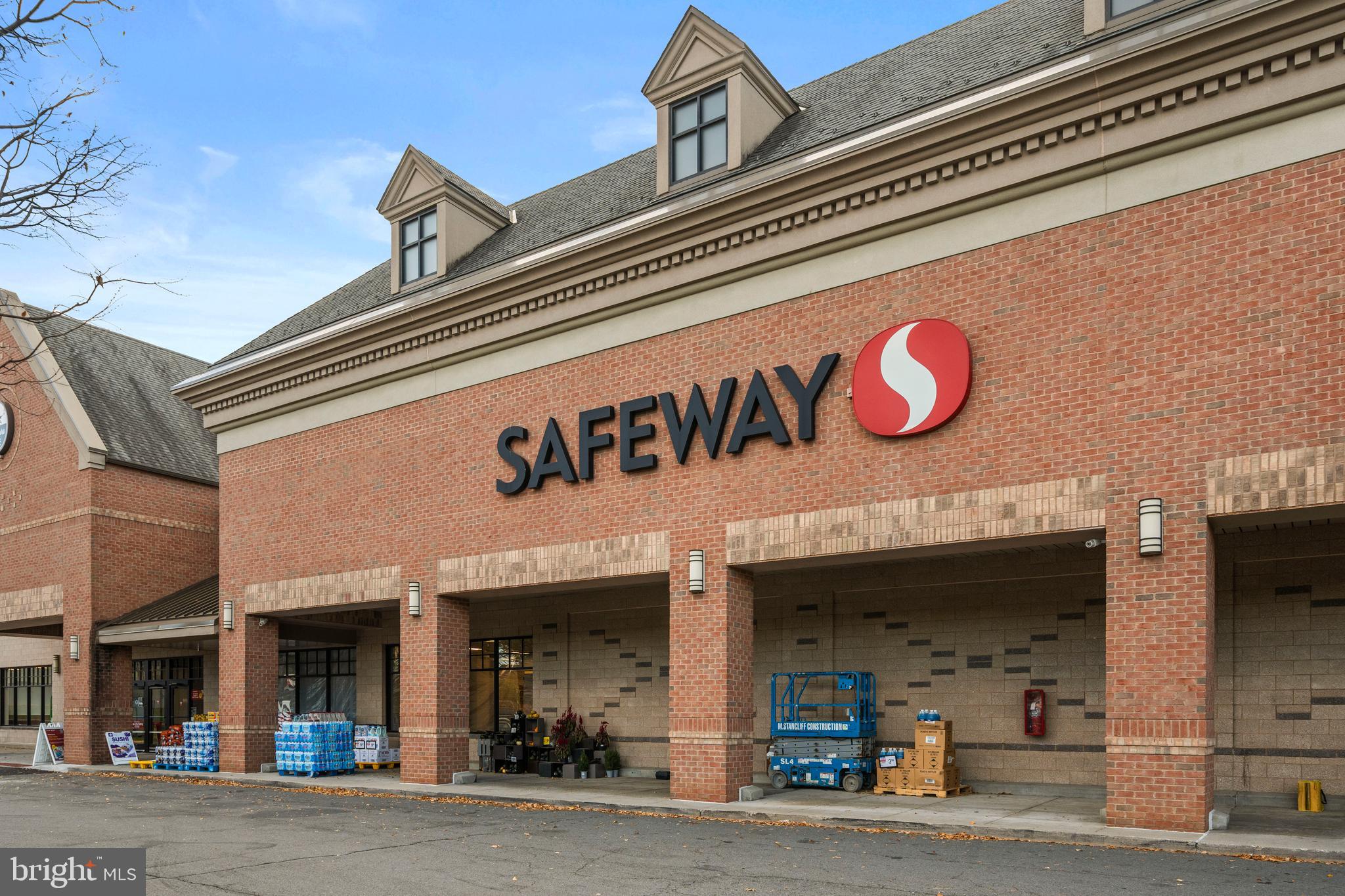 PIMMIT HILLS - Residential