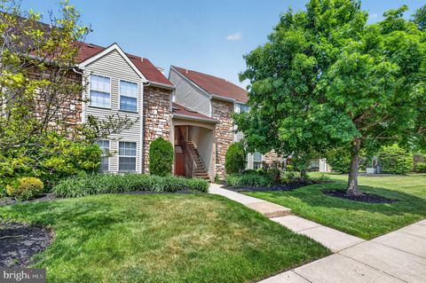Condo For Sale - 213 Tavistock<br/> CHERRY HILL, NJ 08034