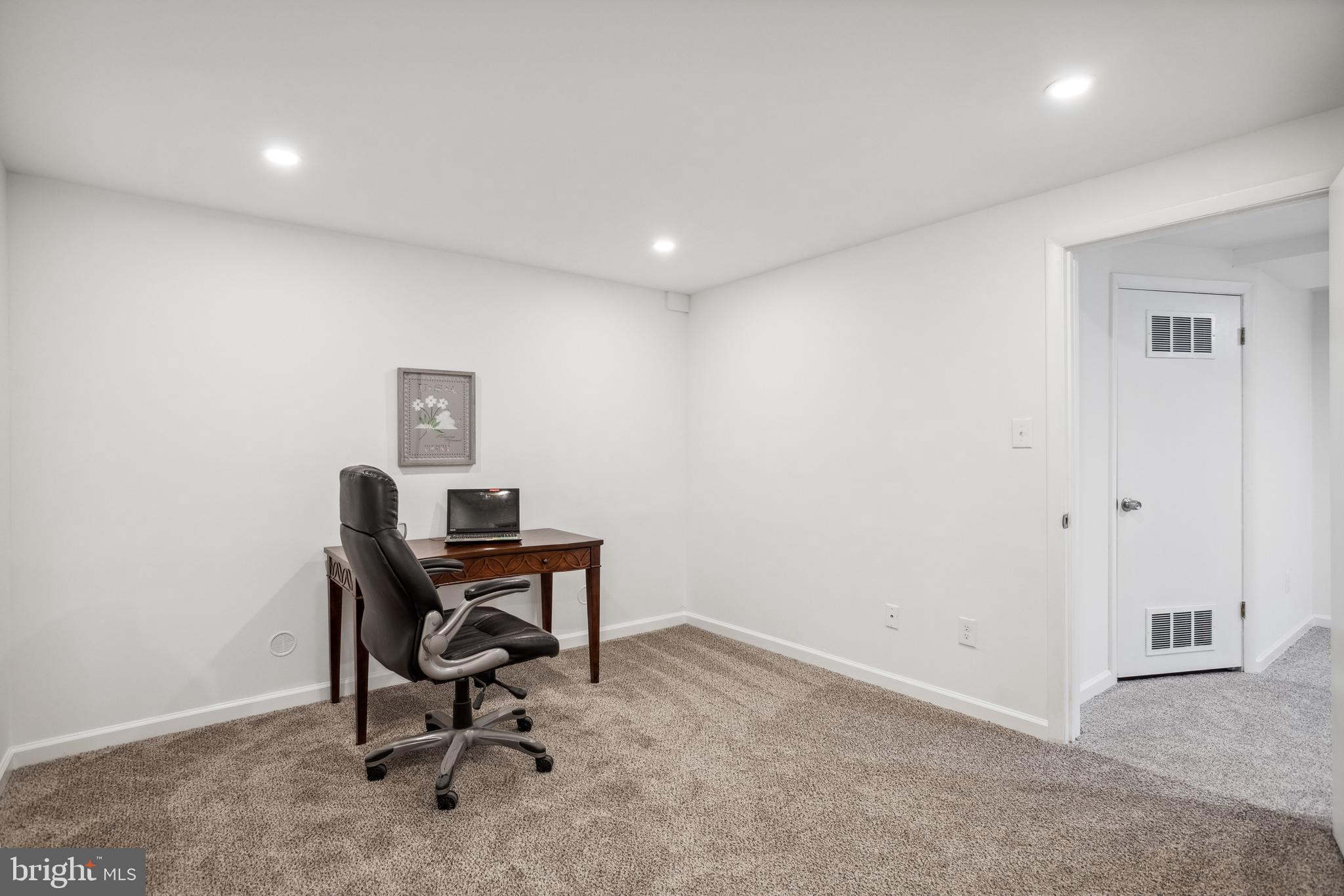 WARRENTON LAKES - Residential