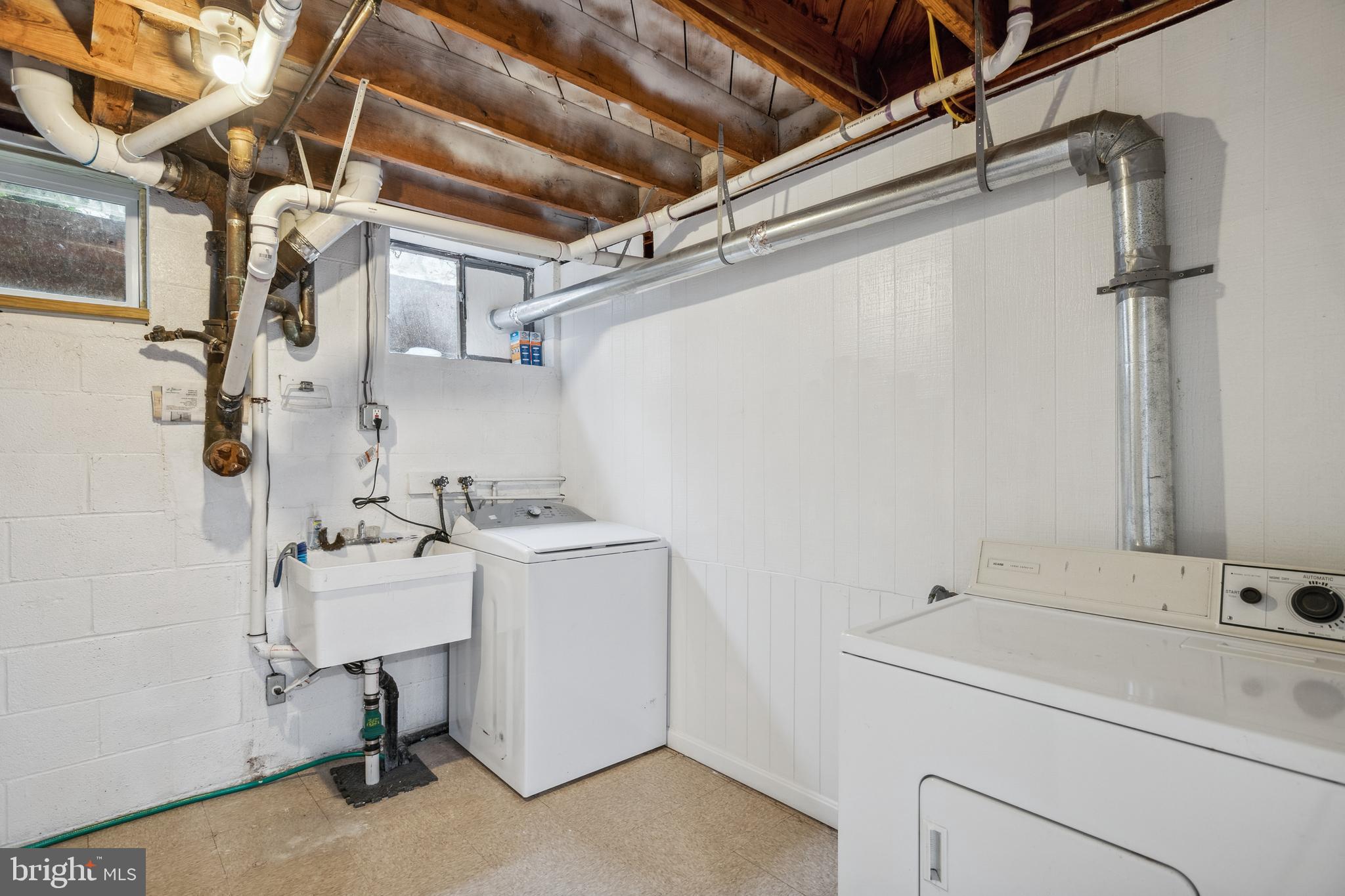 WARRENTON LAKES - Residential