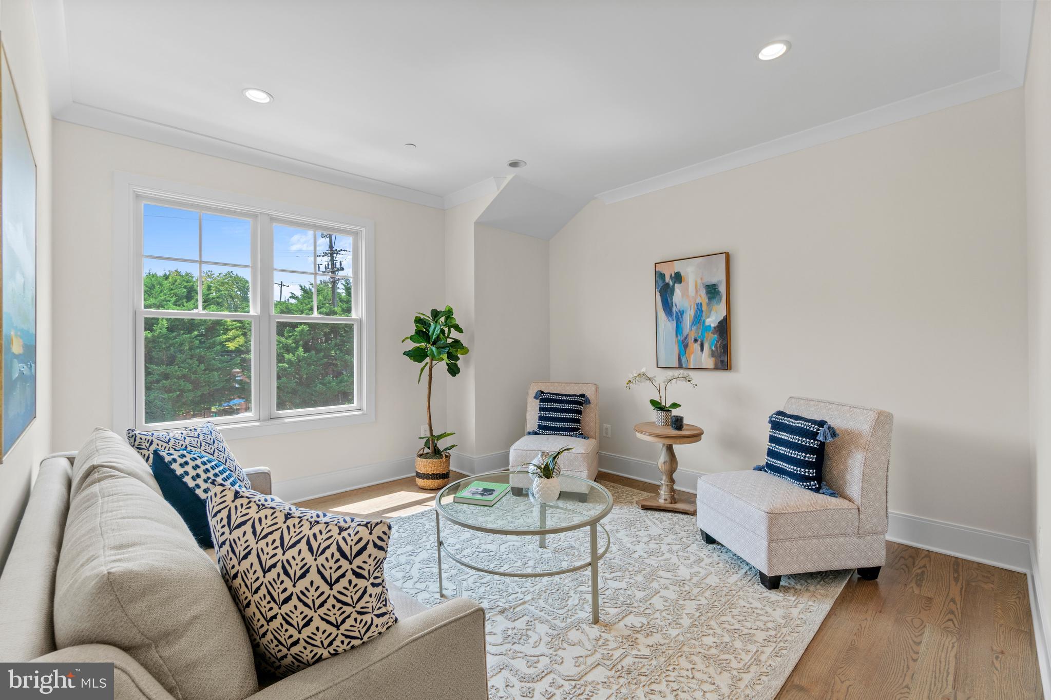 LONE OAK - Residential