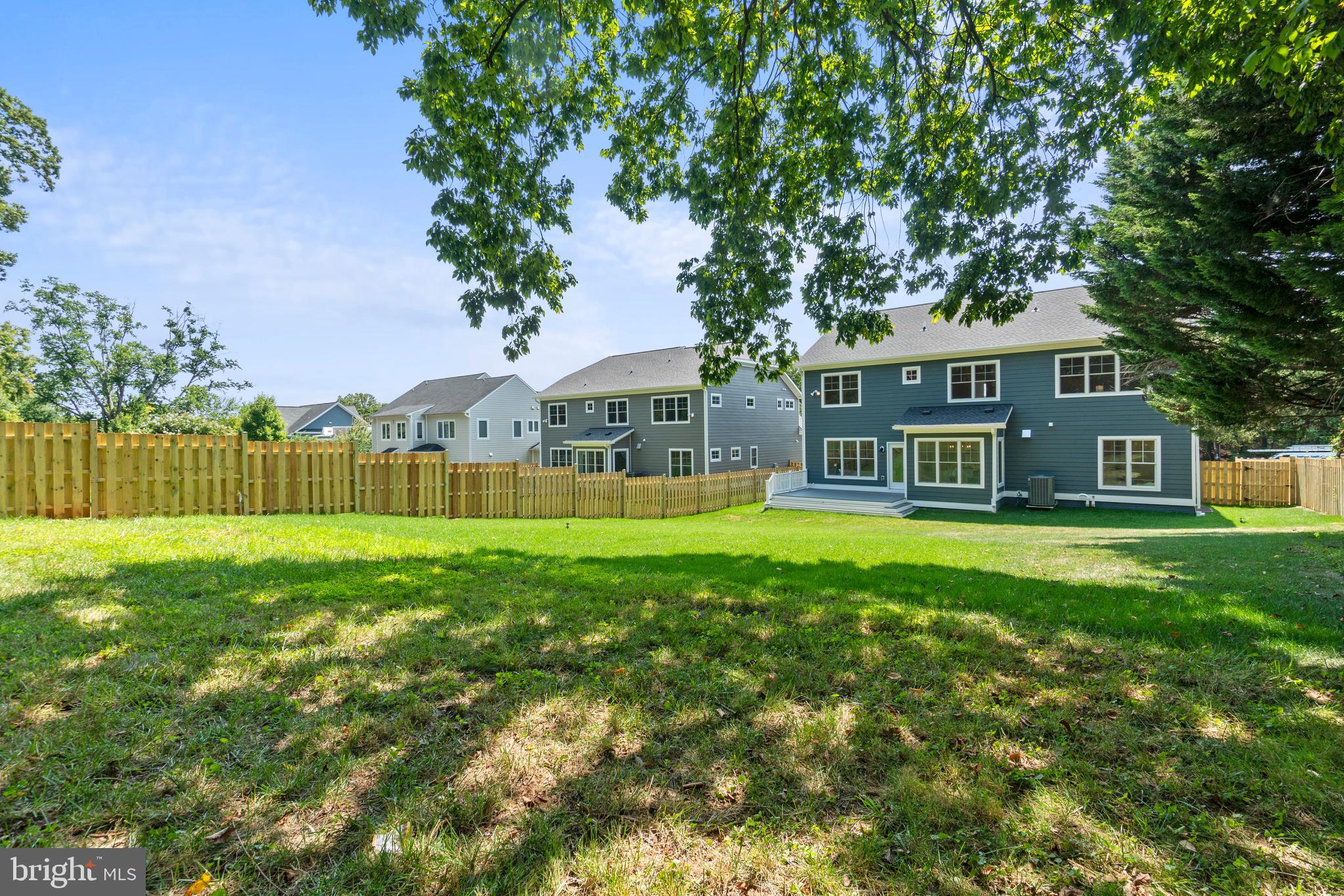 LONE OAK - Residential