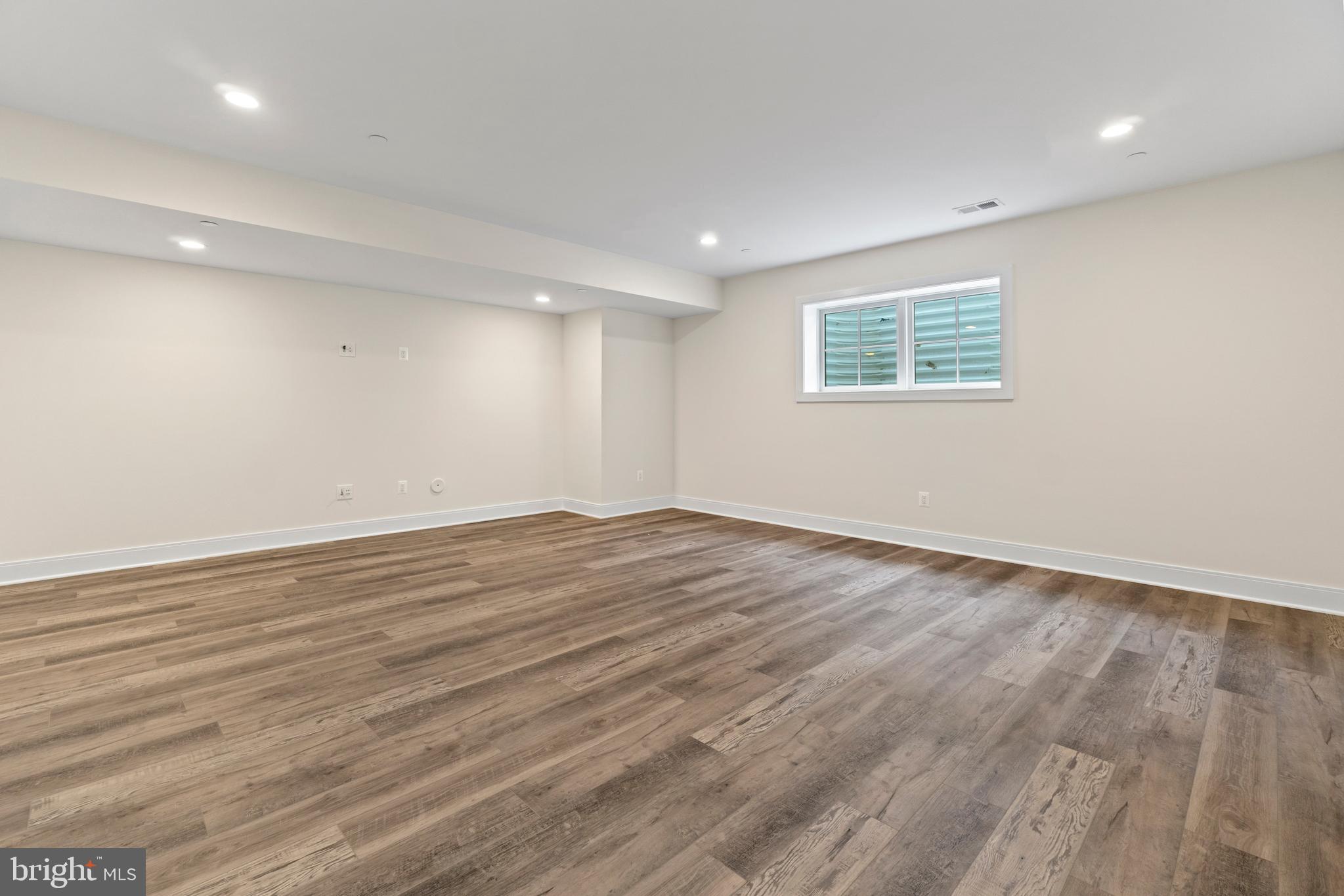 LONE OAK - Residential