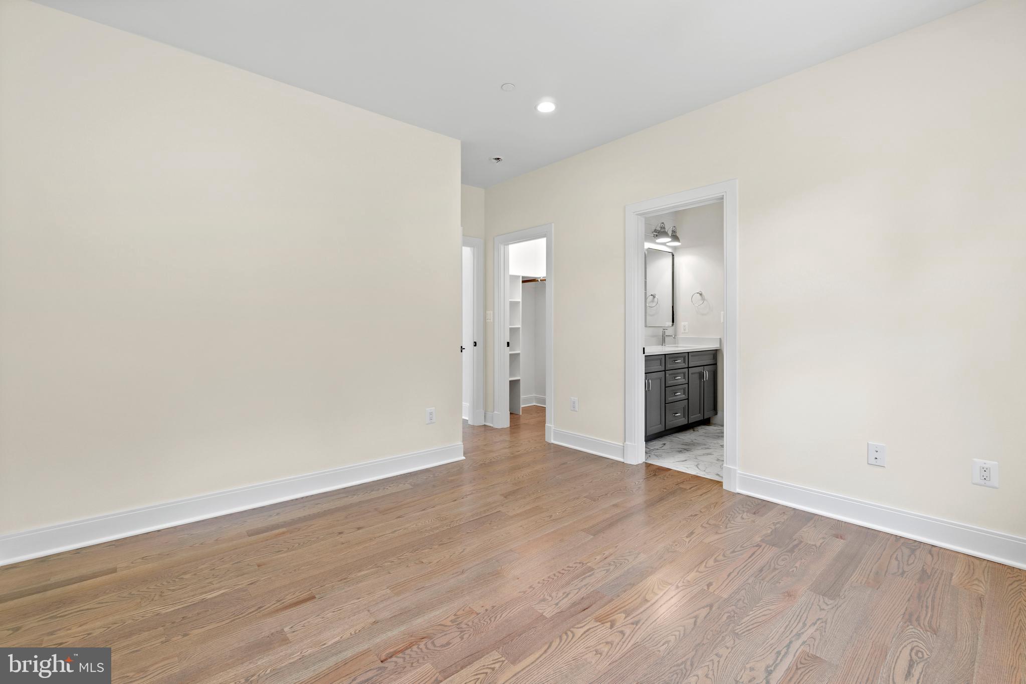 LONE OAK - Residential