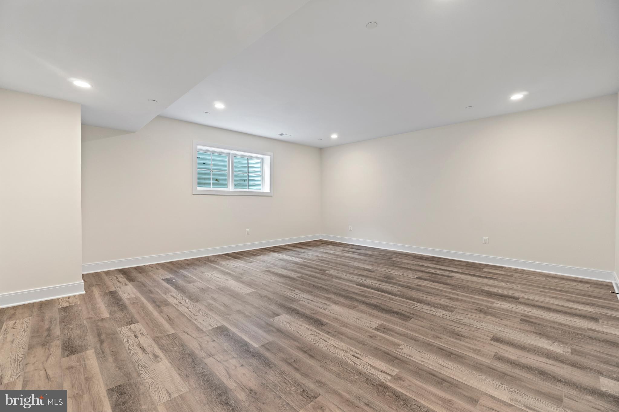 LONE OAK - Residential