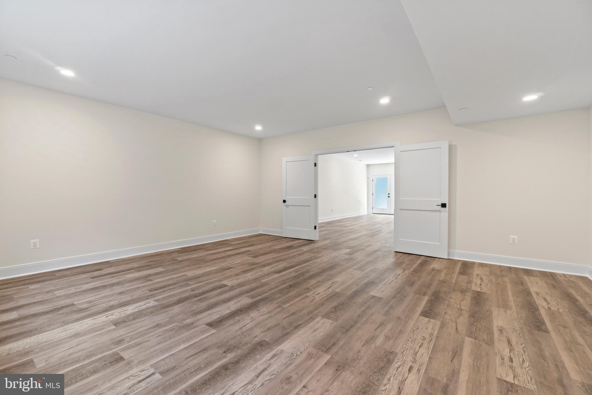 LONE OAK - Residential