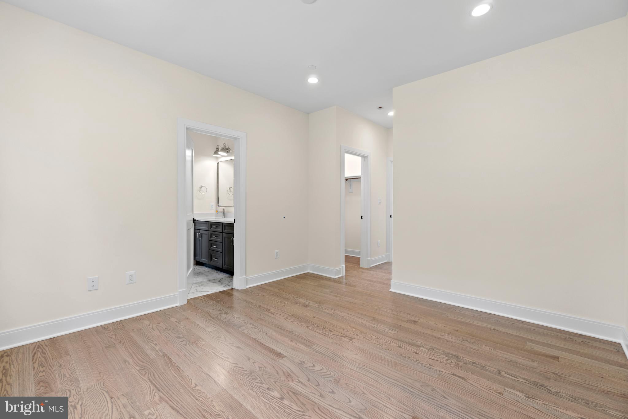 LONE OAK - Residential