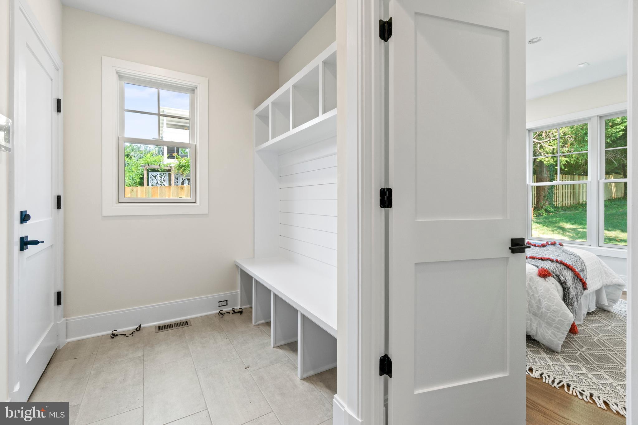 LONE OAK - Residential