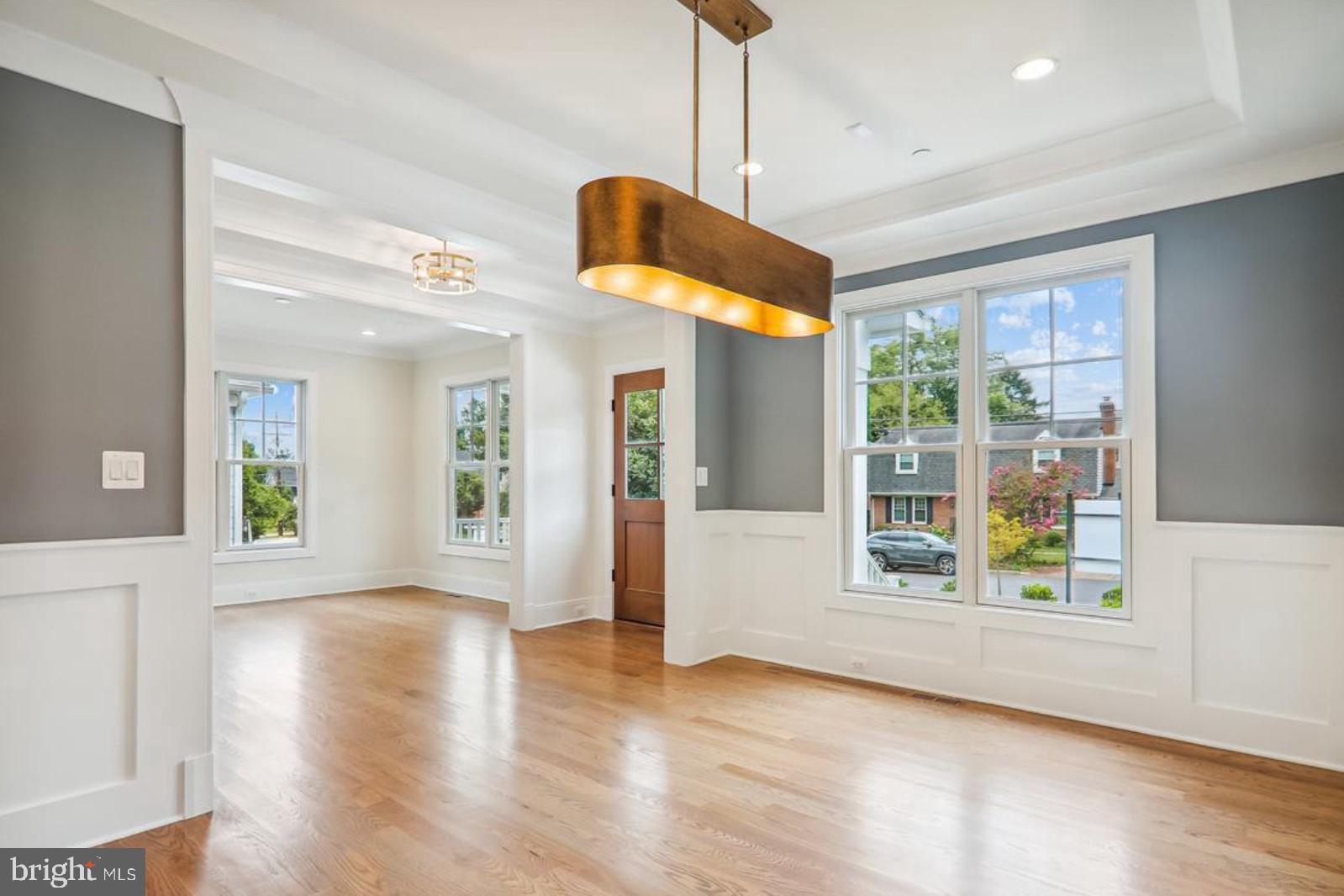 LONE OAK - Residential