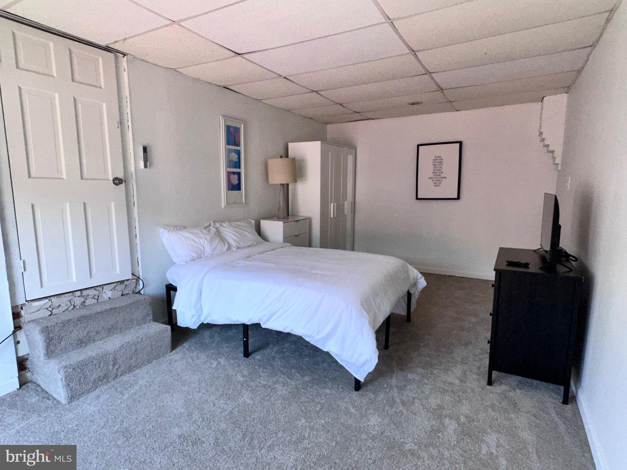 BELAIR-EDISON - Residential Lease