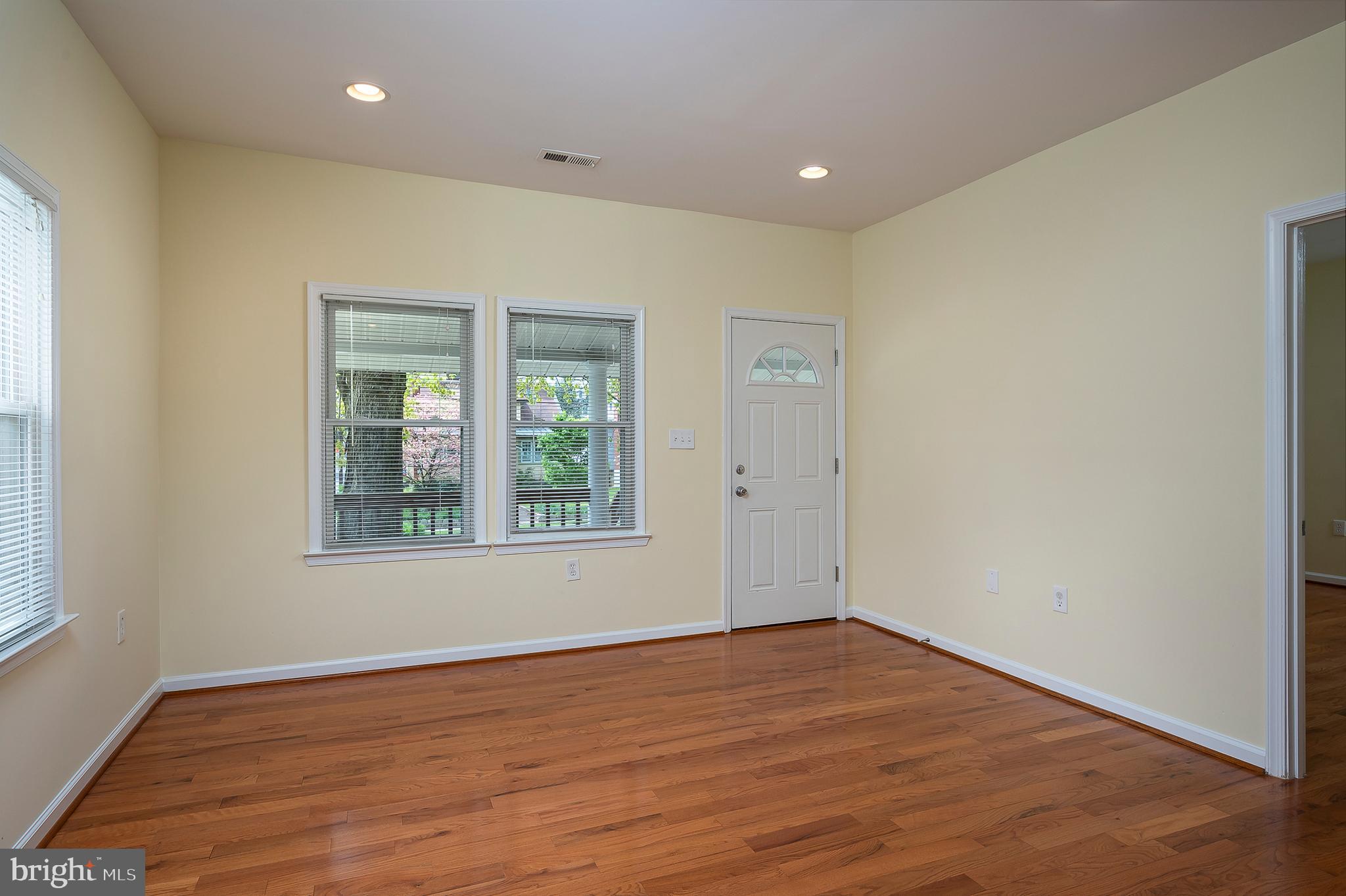 SILVER SPRING - Residential