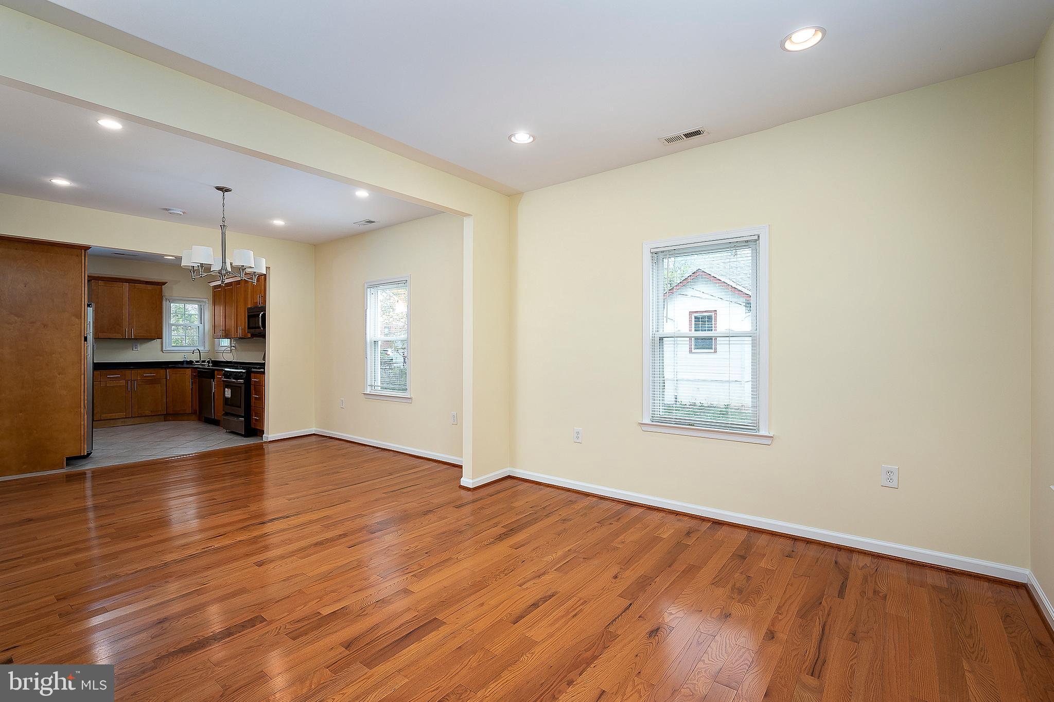 SILVER SPRING - Residential