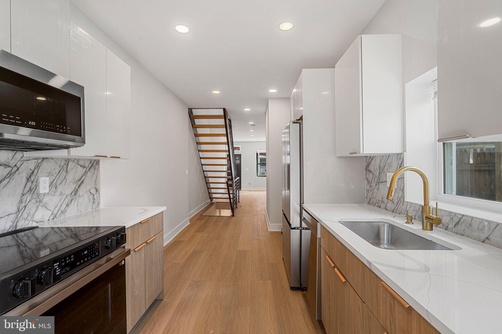 WHITMAN - Residential