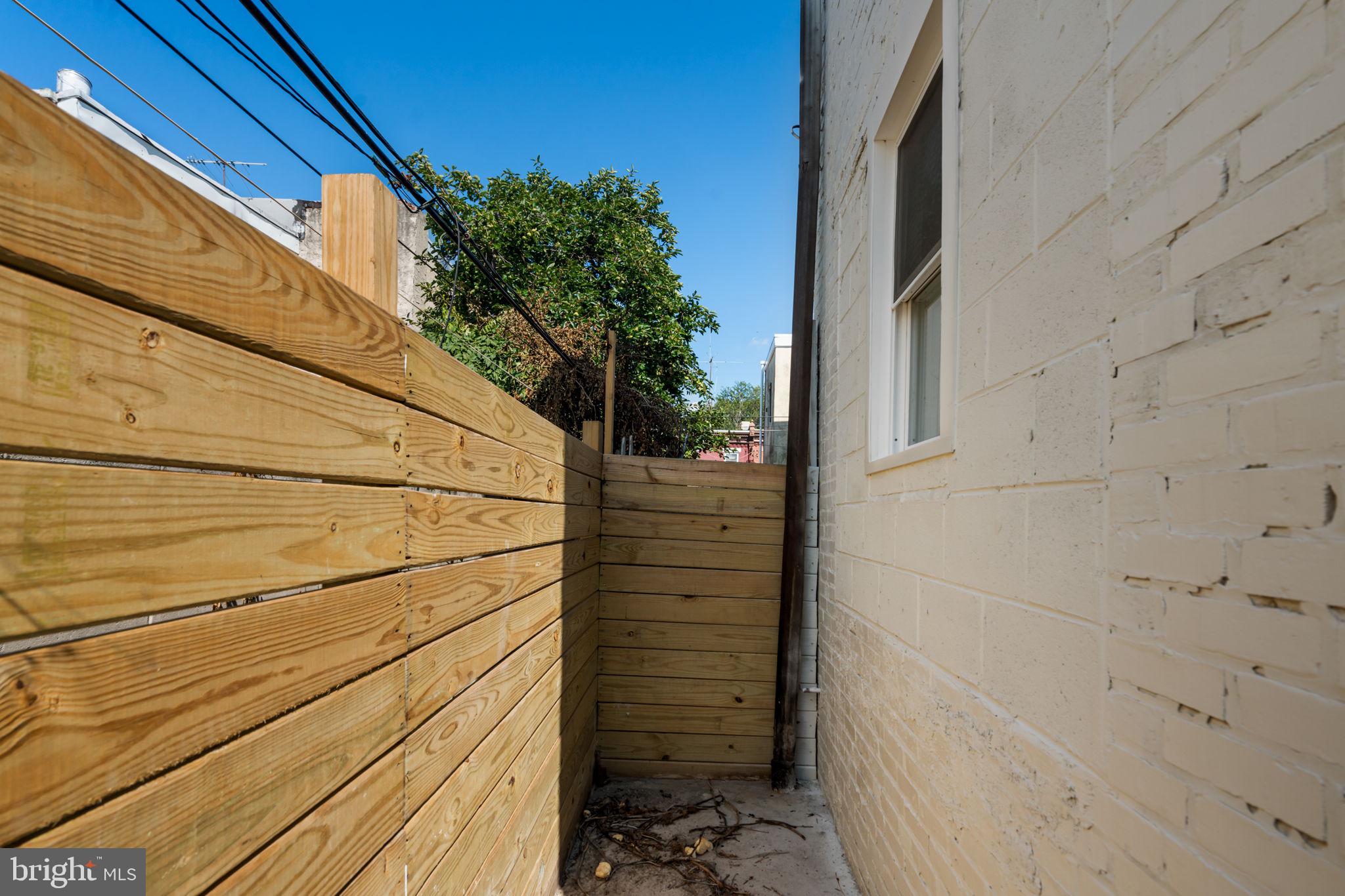 WHITMAN - Residential