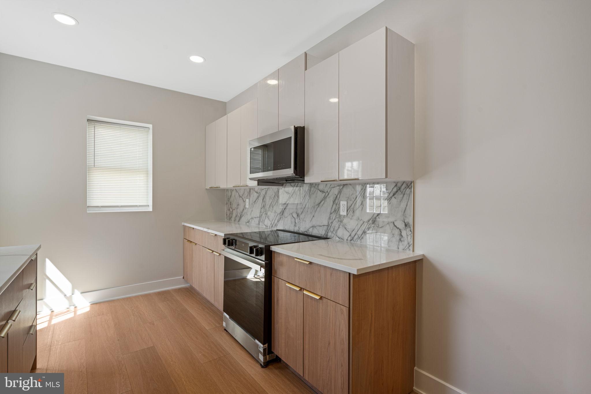 WHITMAN - Residential