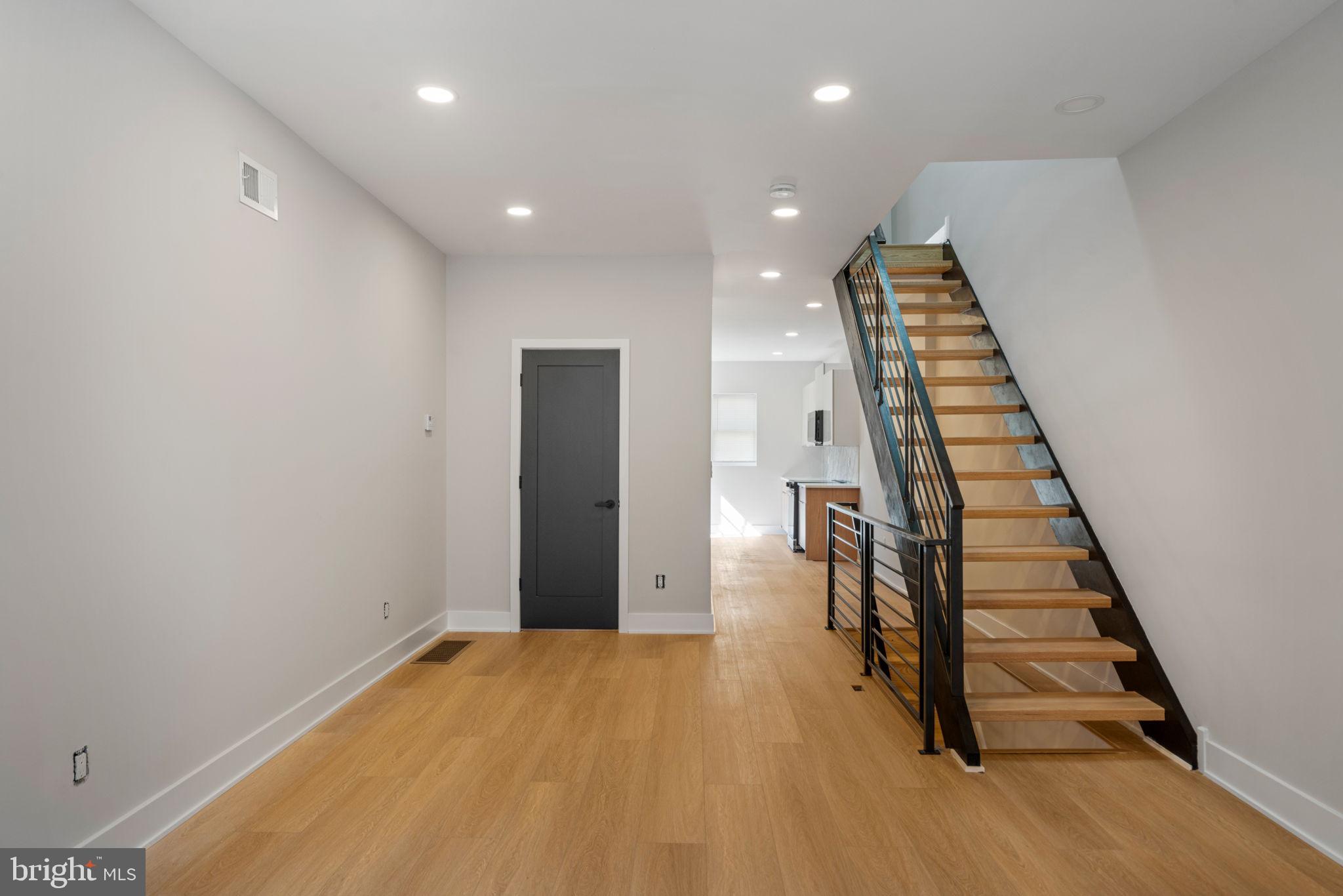 WHITMAN - Residential