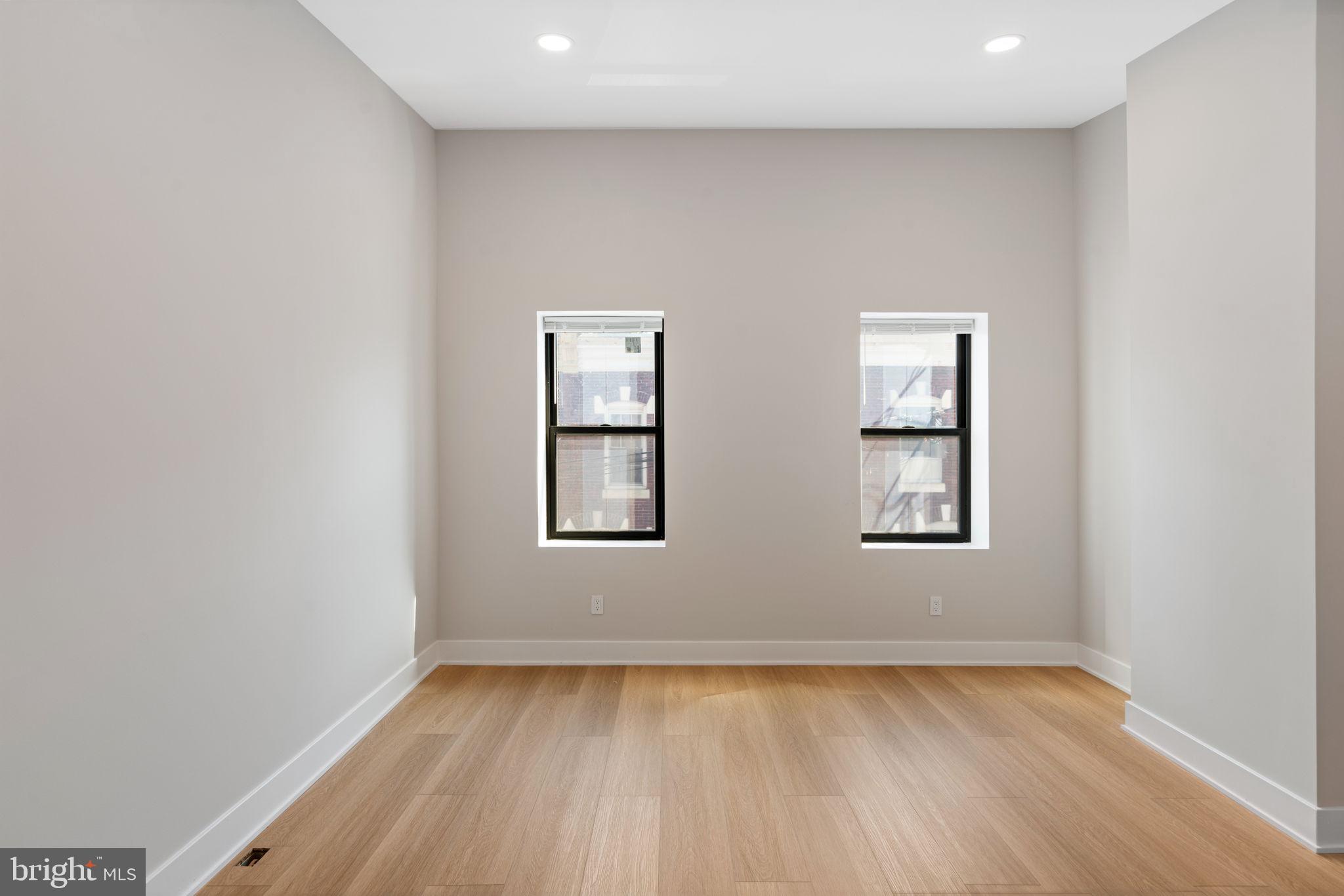 WHITMAN - Residential