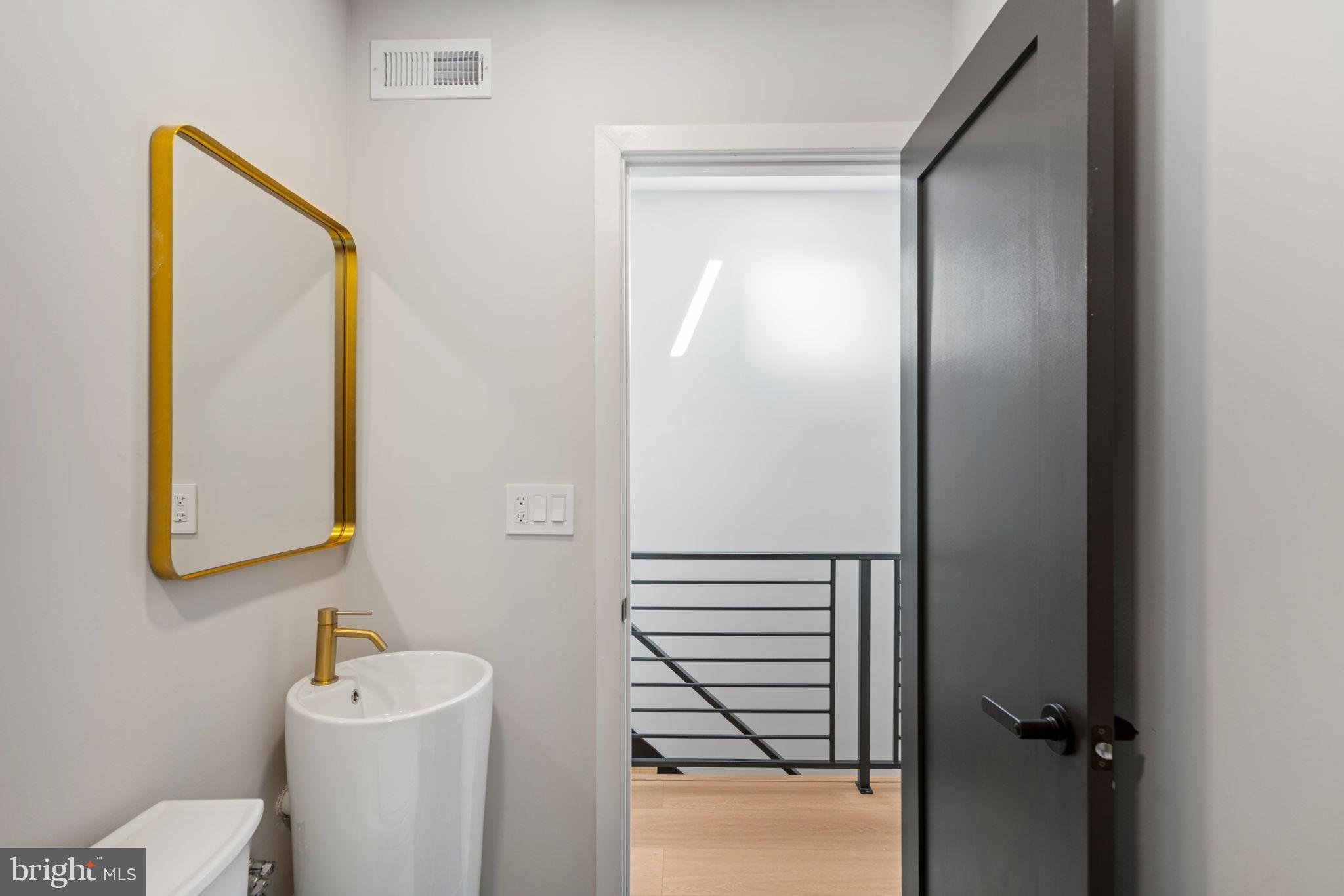 WHITMAN - Residential