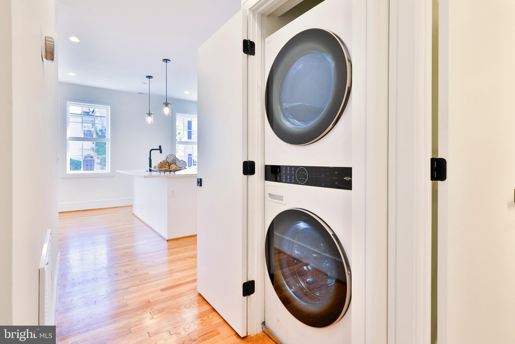 OLD TOWN - Residential Lease