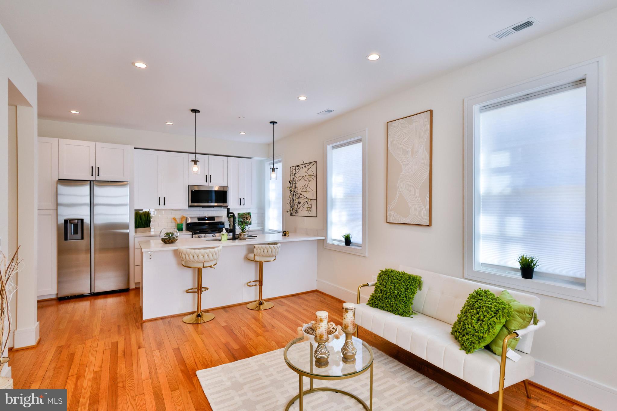 OLD TOWN - Residential Lease