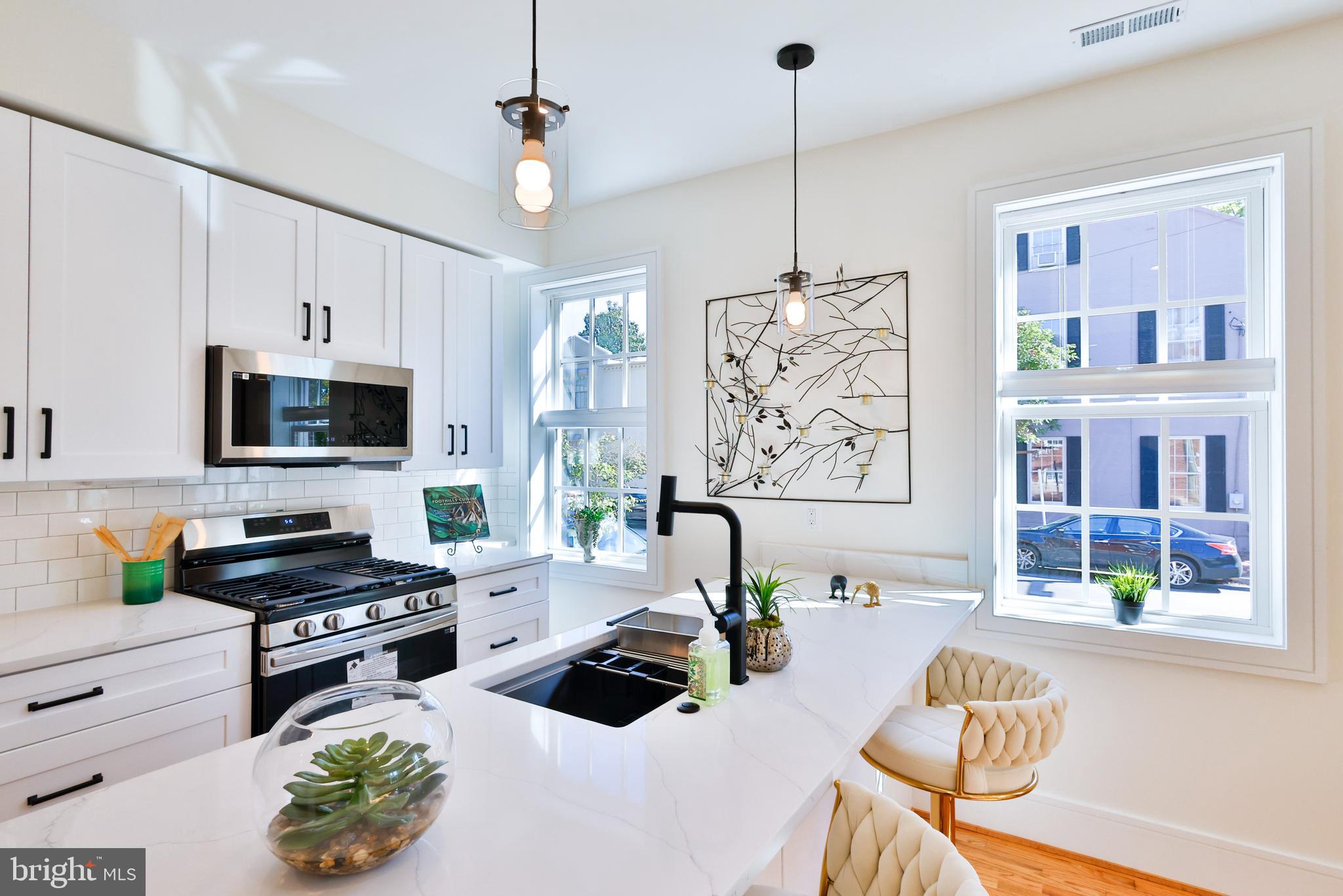 OLD TOWN - Residential Lease