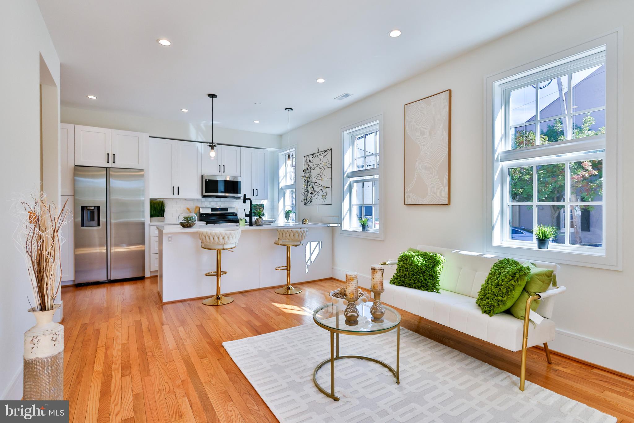 OLD TOWN - Residential Lease