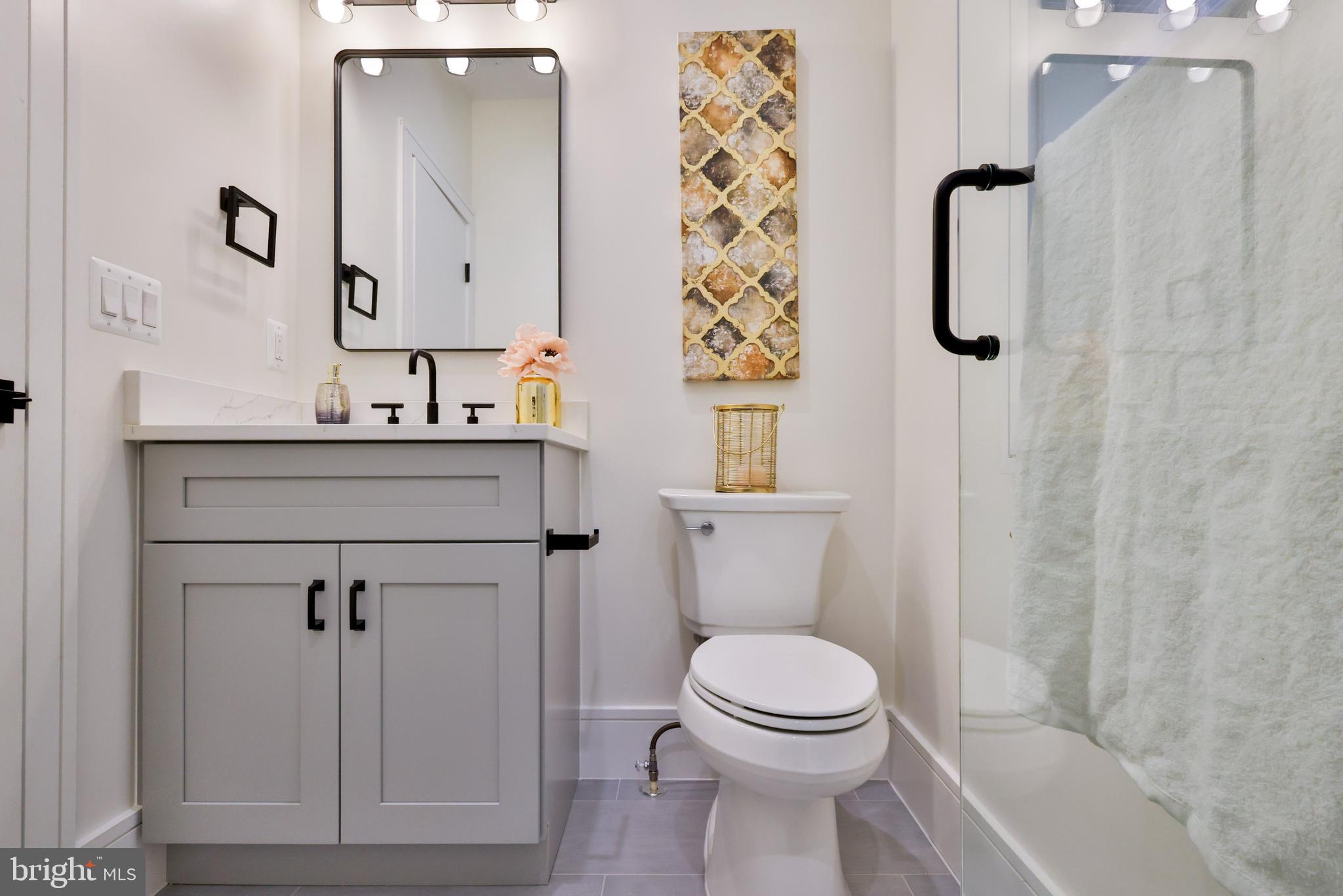 OLD TOWN - Residential Lease