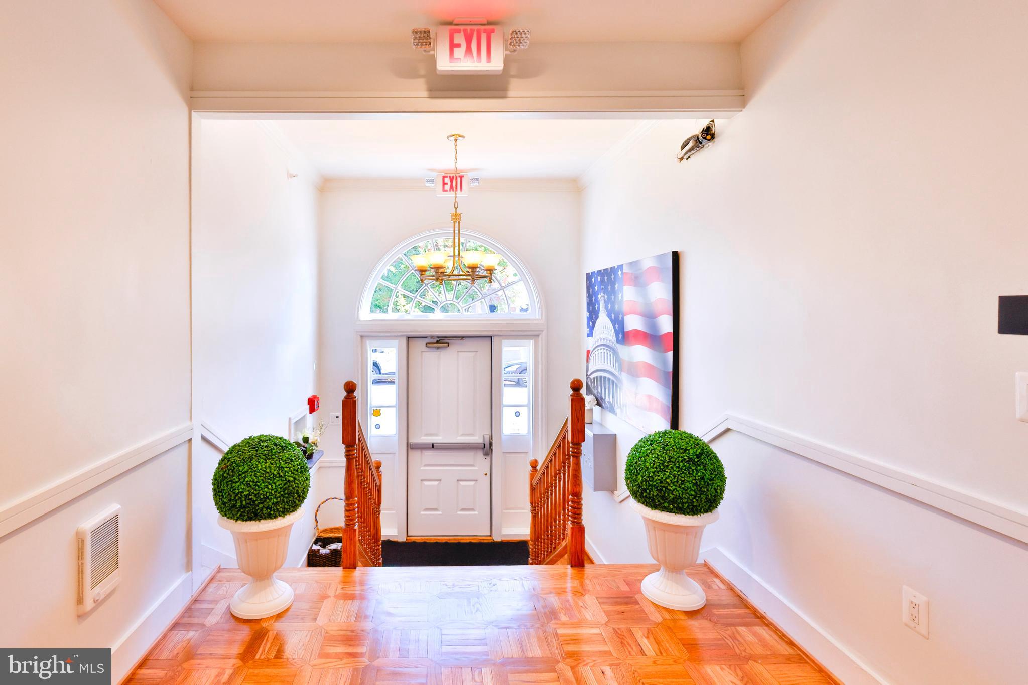 OLD TOWN - Residential Lease